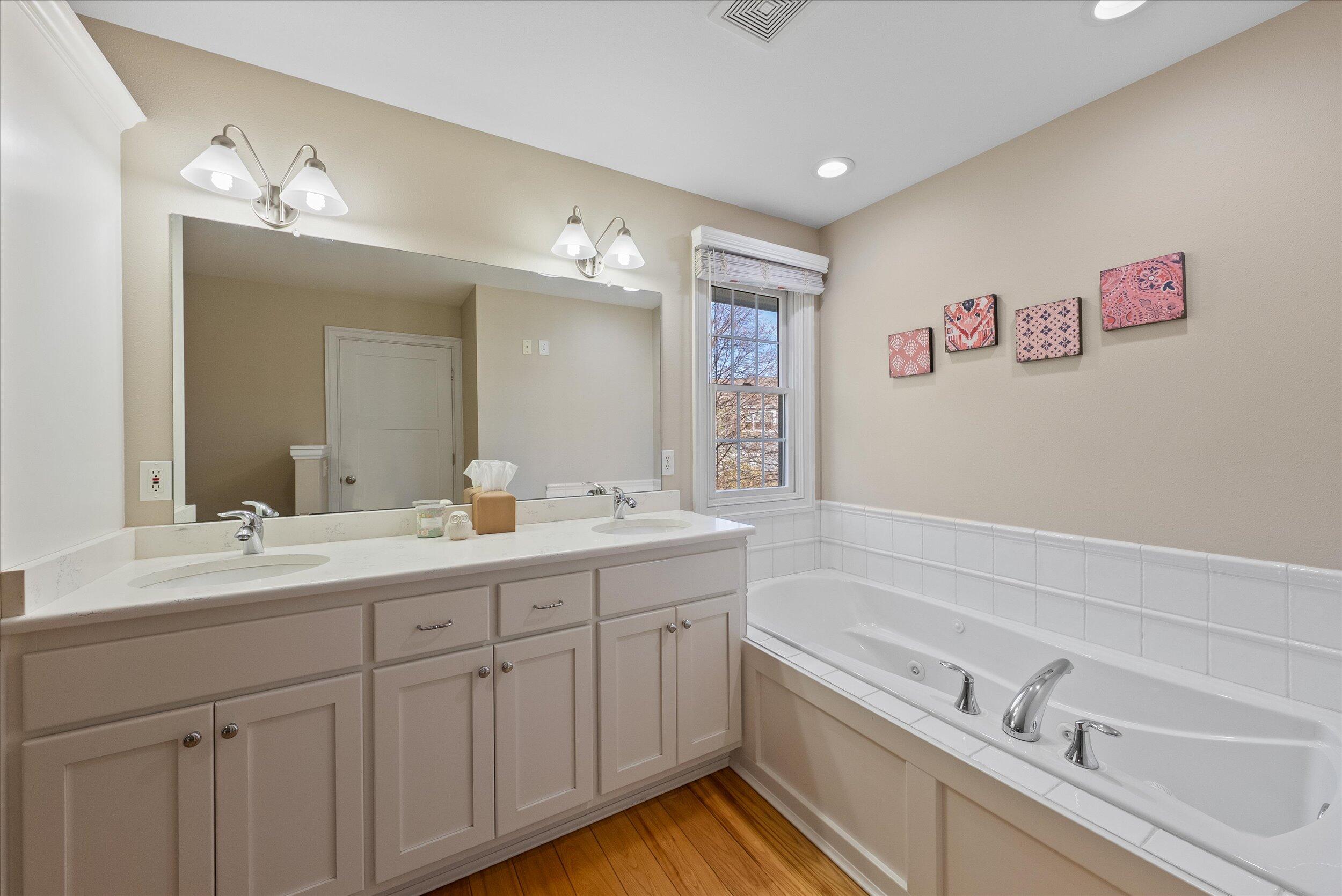 N42W7352 West Pointe Ct