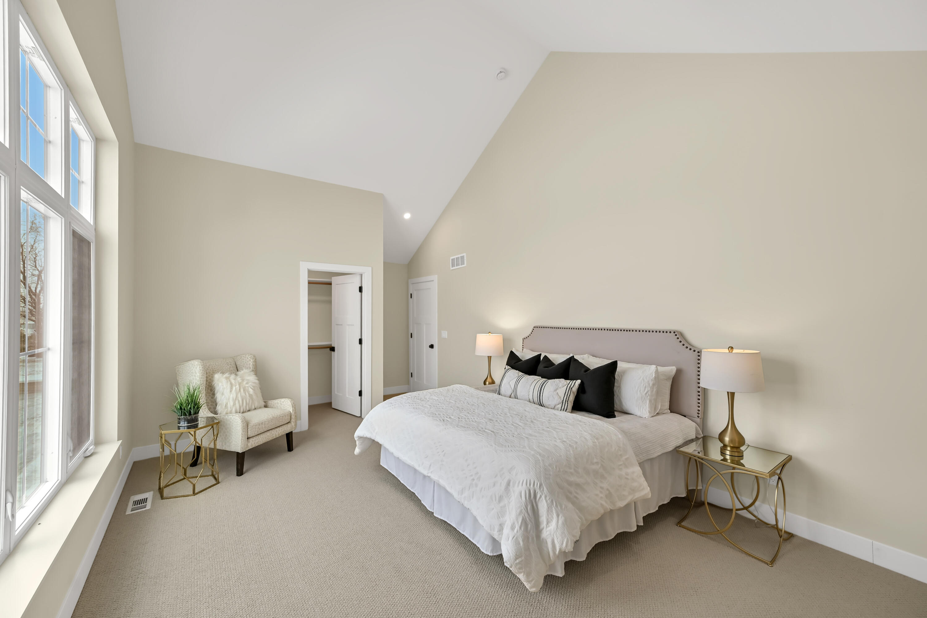 496 Bastle Wynd - Unit: 9