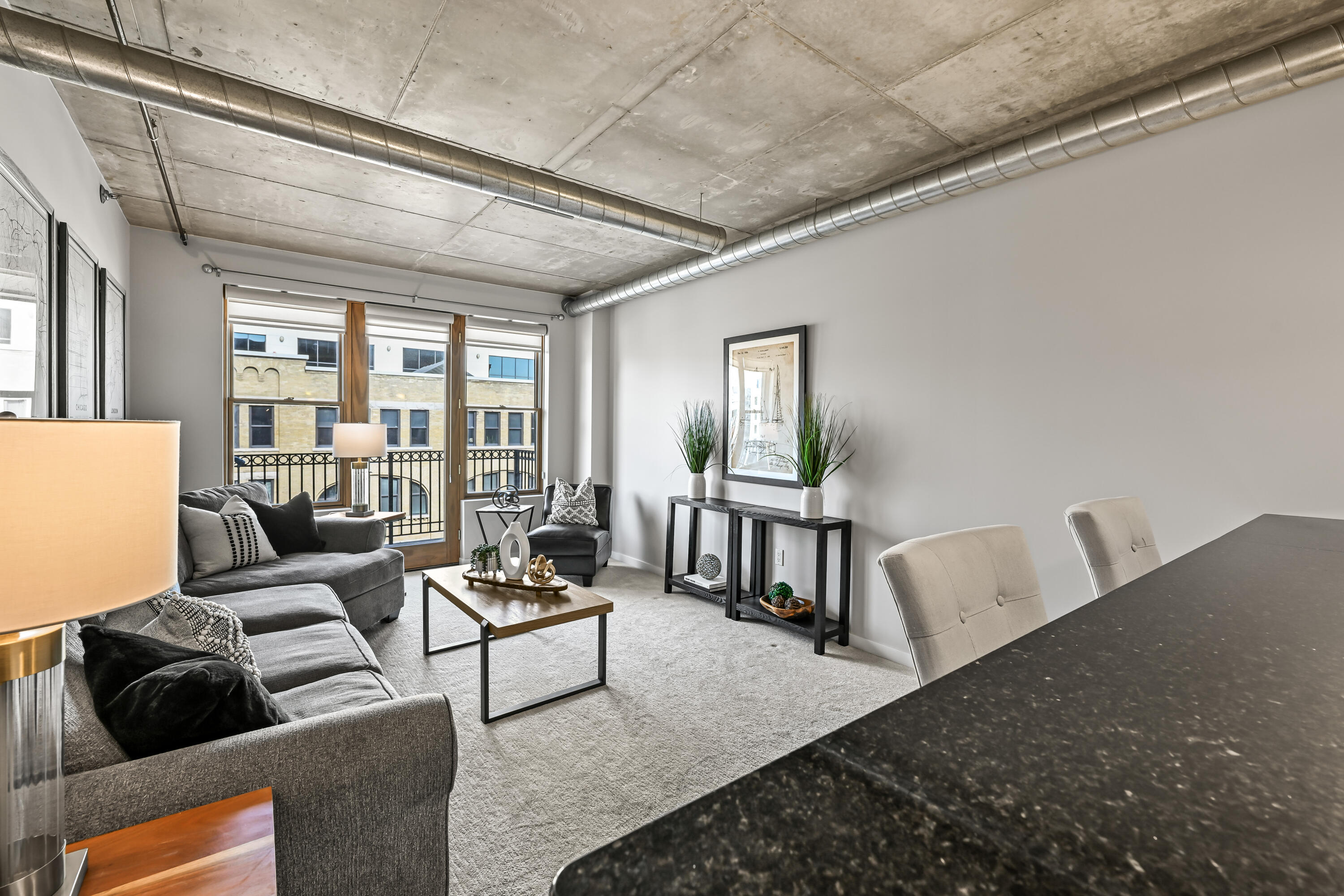102 N Water St Unit: 511