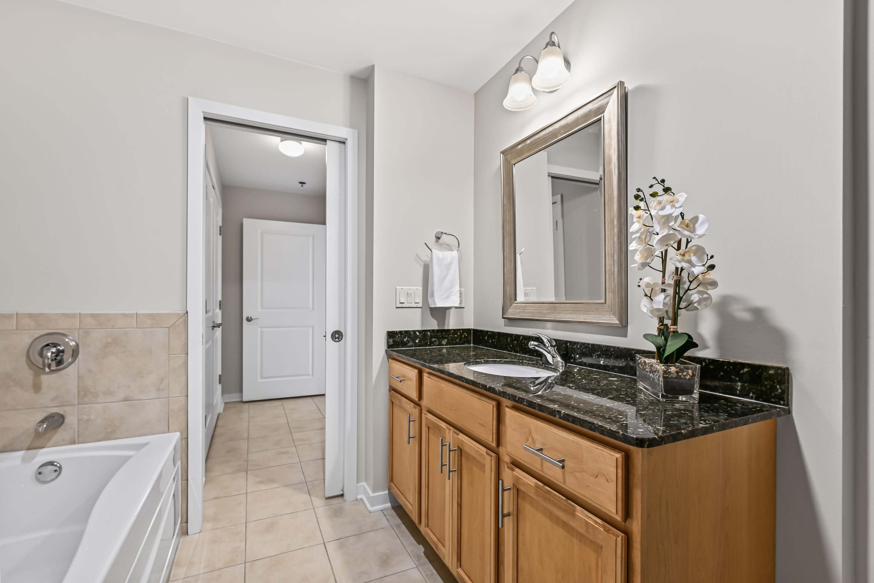 102 N Water St Unit: 511