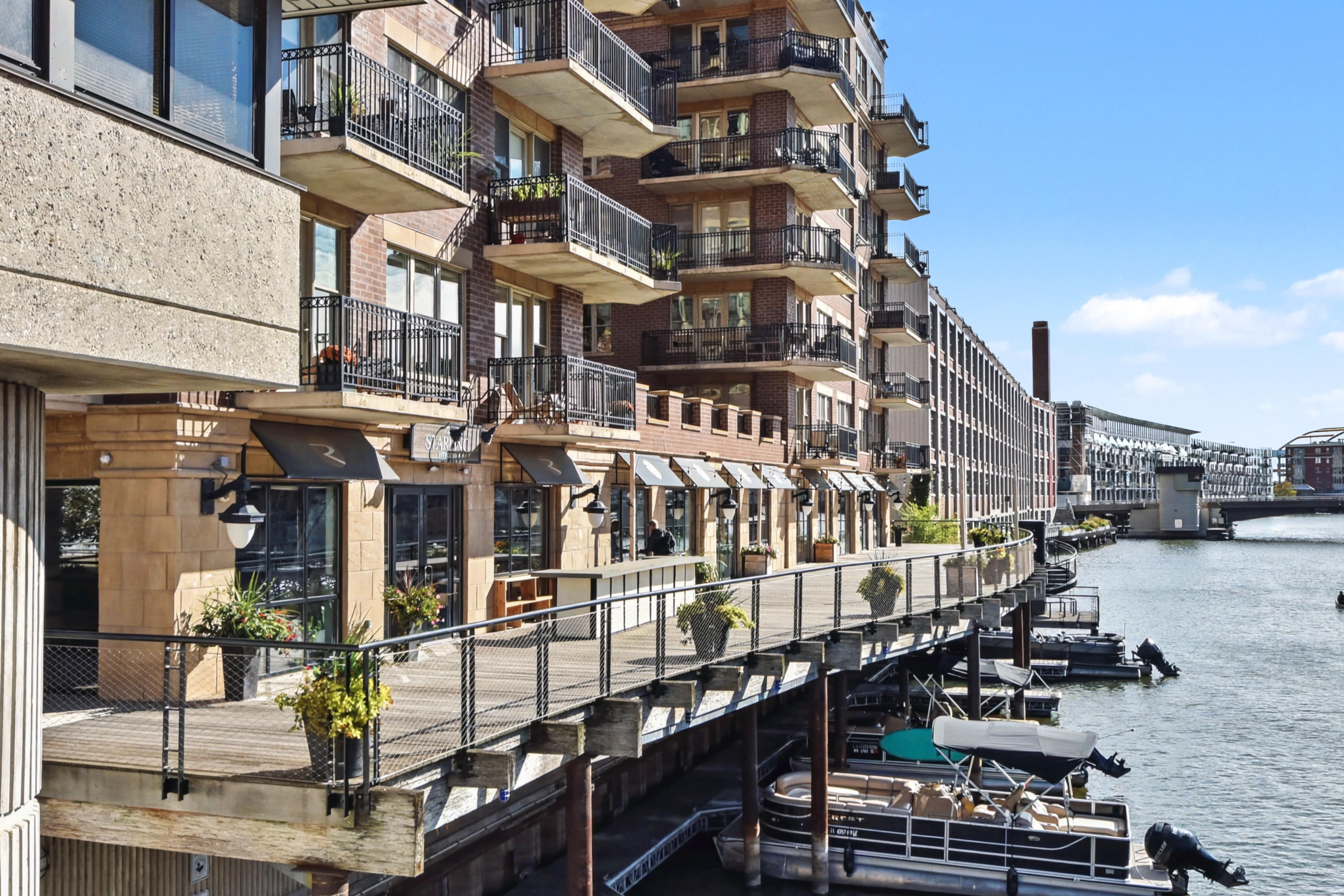 102 N Water St Unit: 511