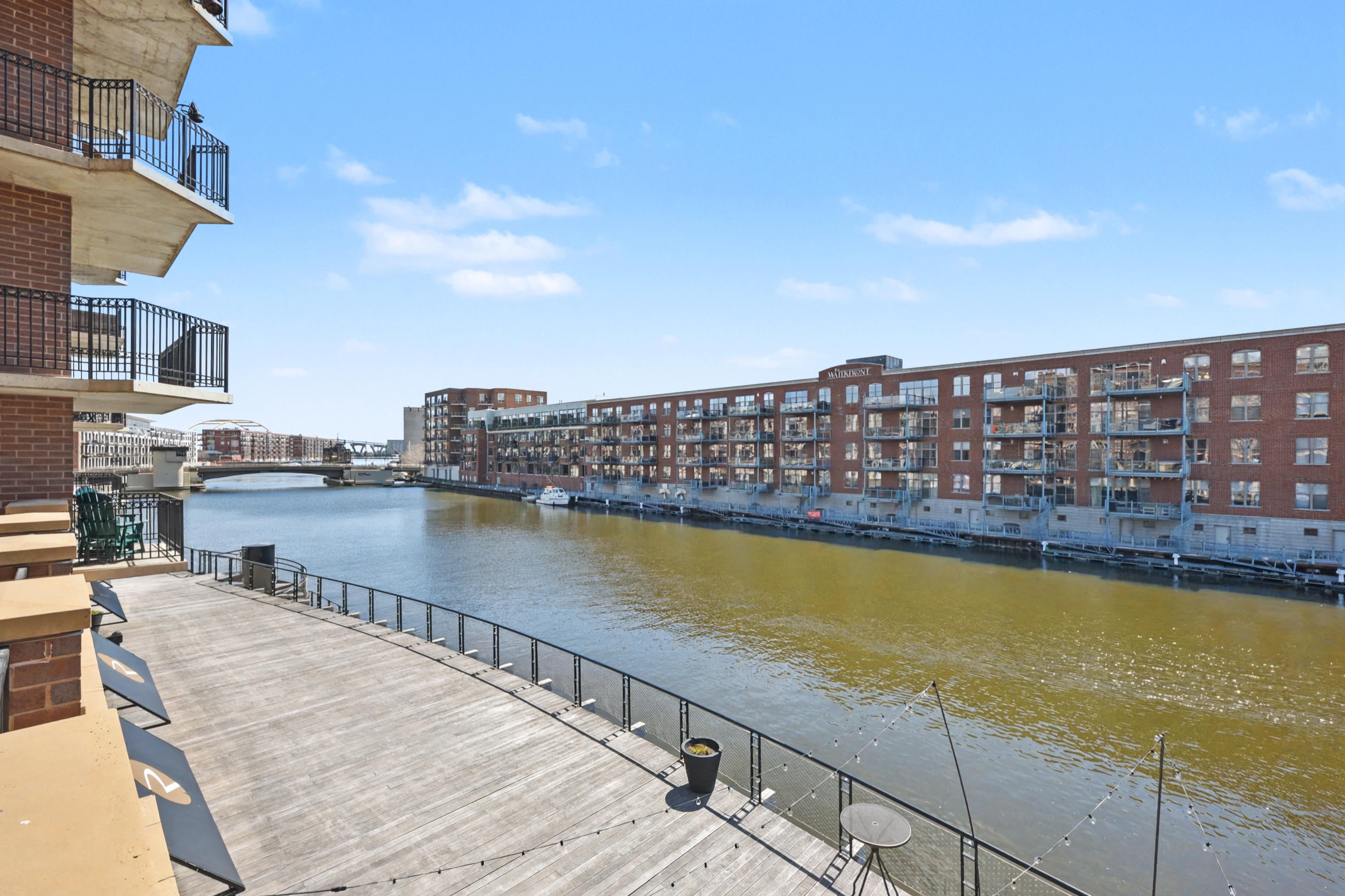 102 N Water St Unit: 511