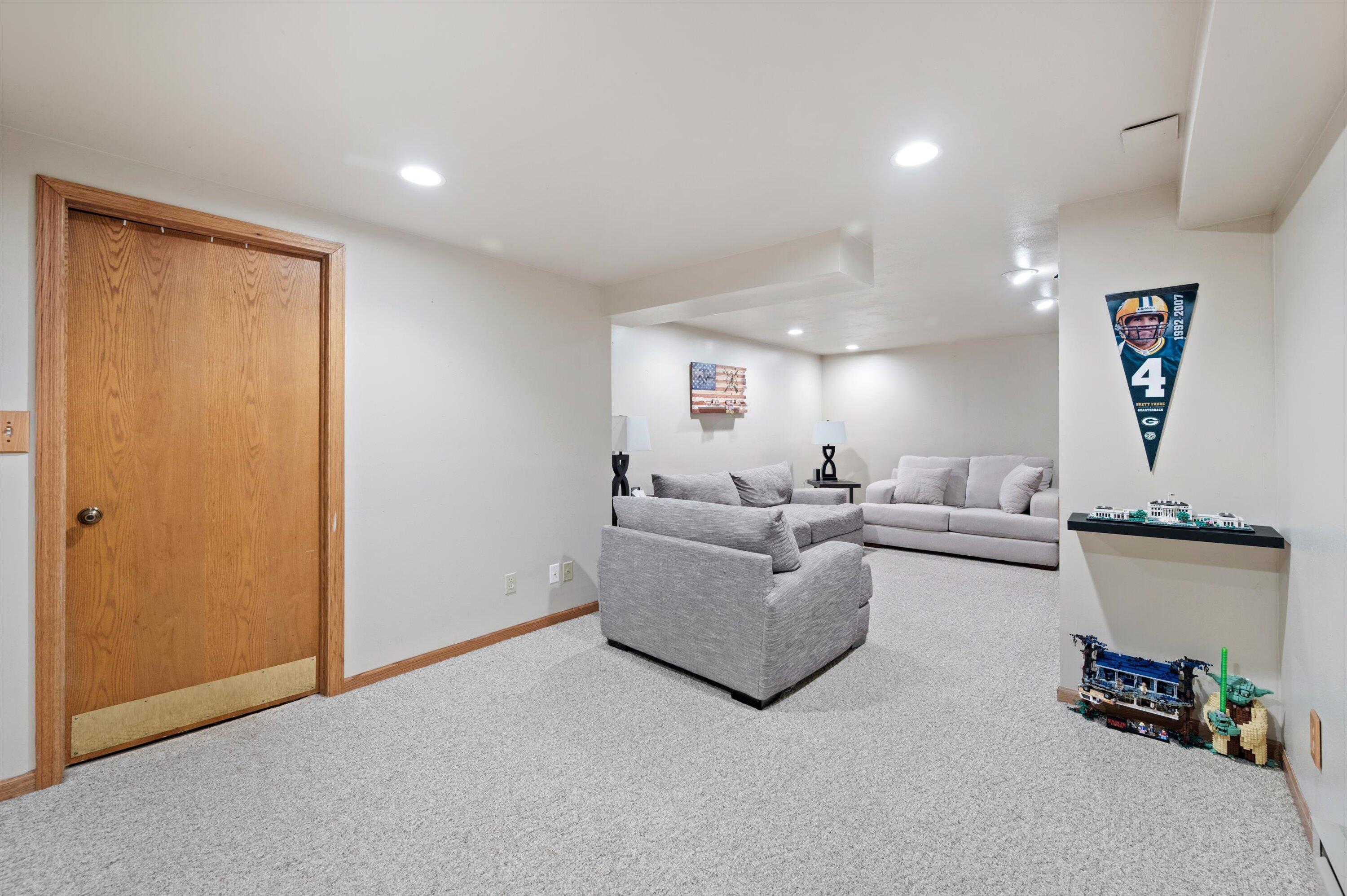 W162N10528 Auburn Ln