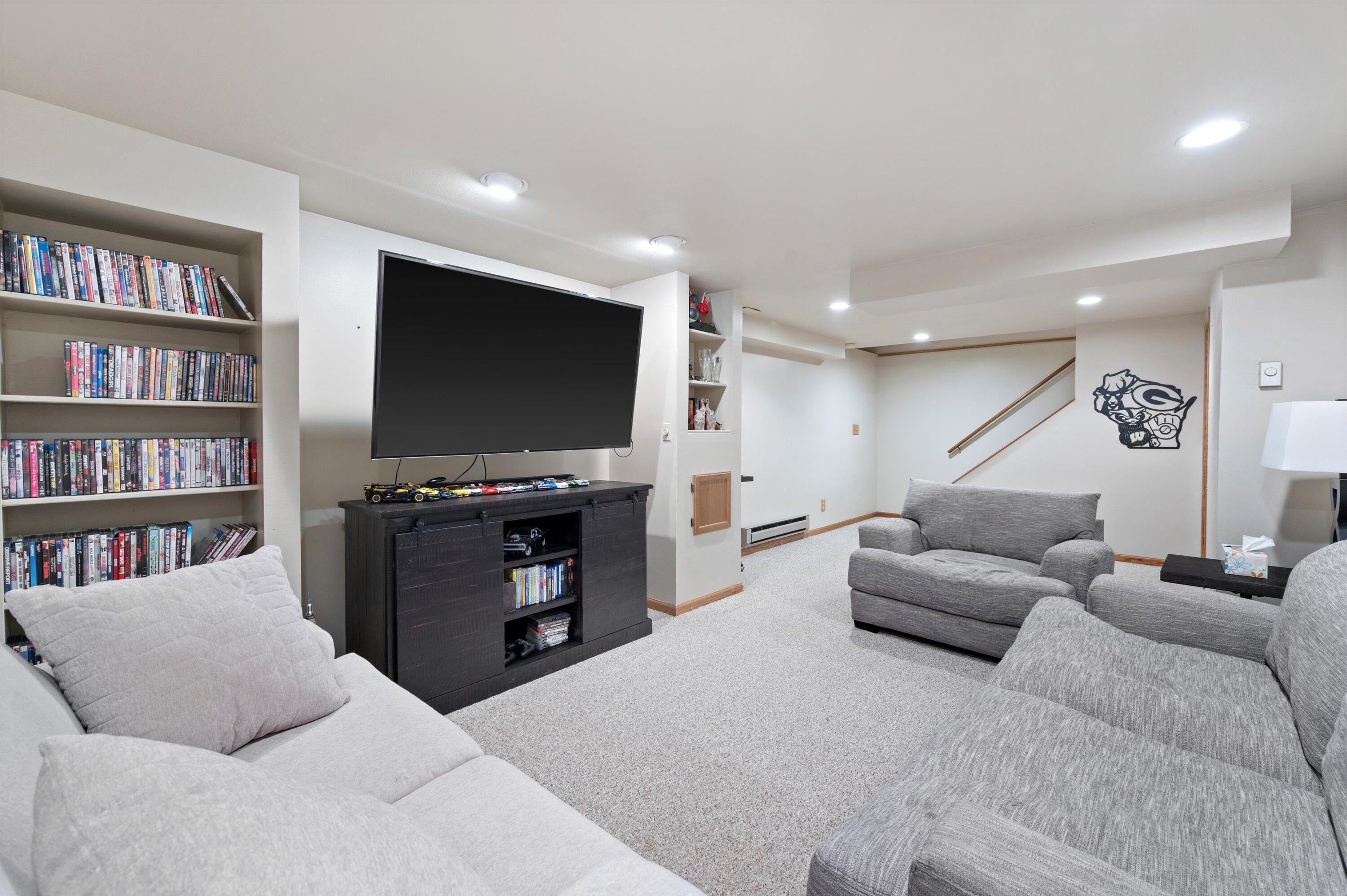 W162N10528 Auburn Ln