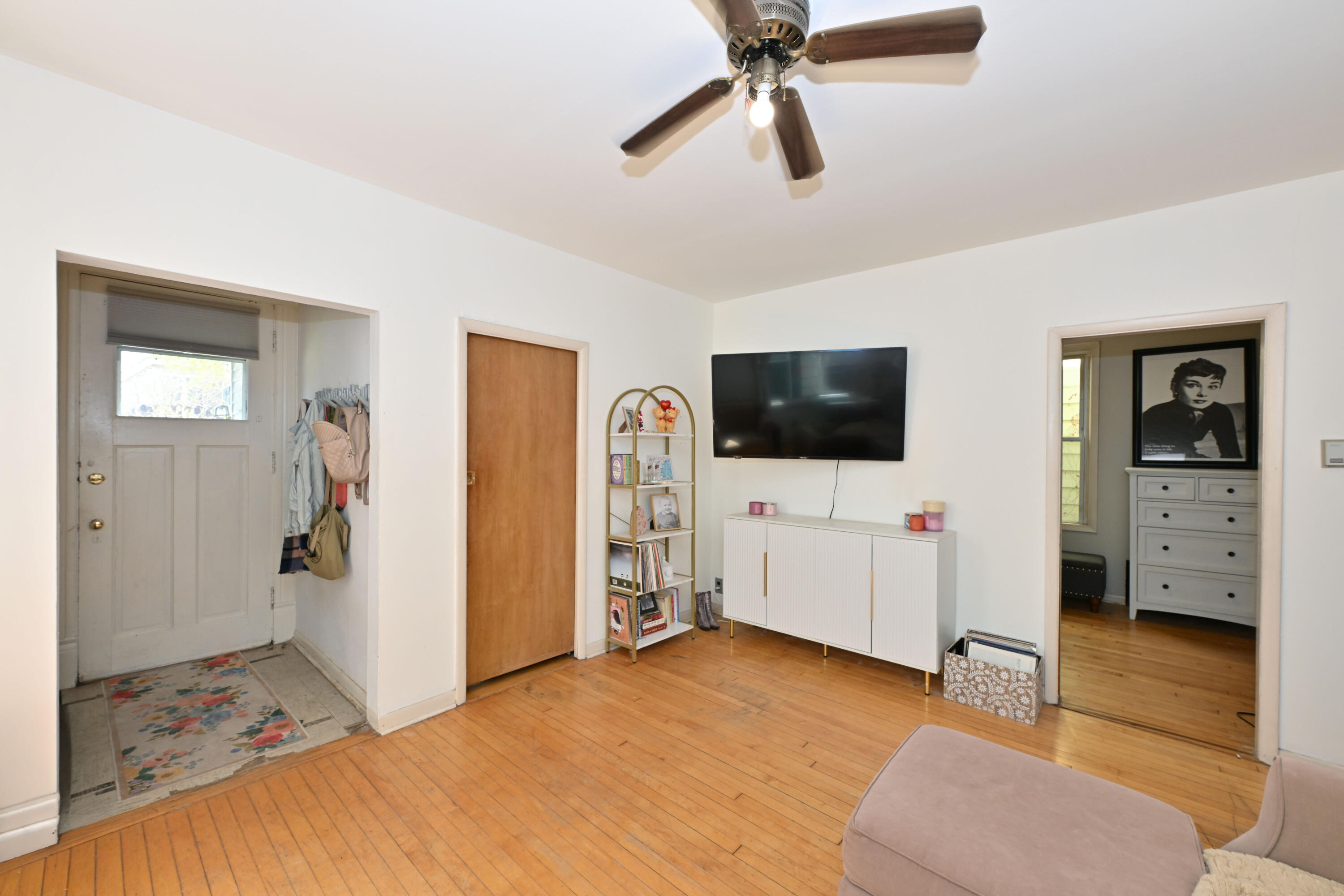 2816 N Pierce St Unit: 2818