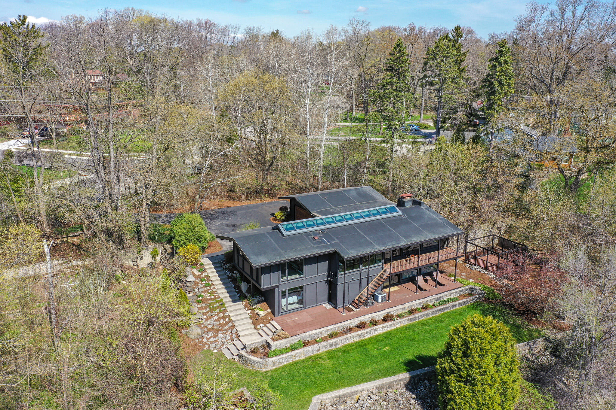 1802 S Green Bay Rd