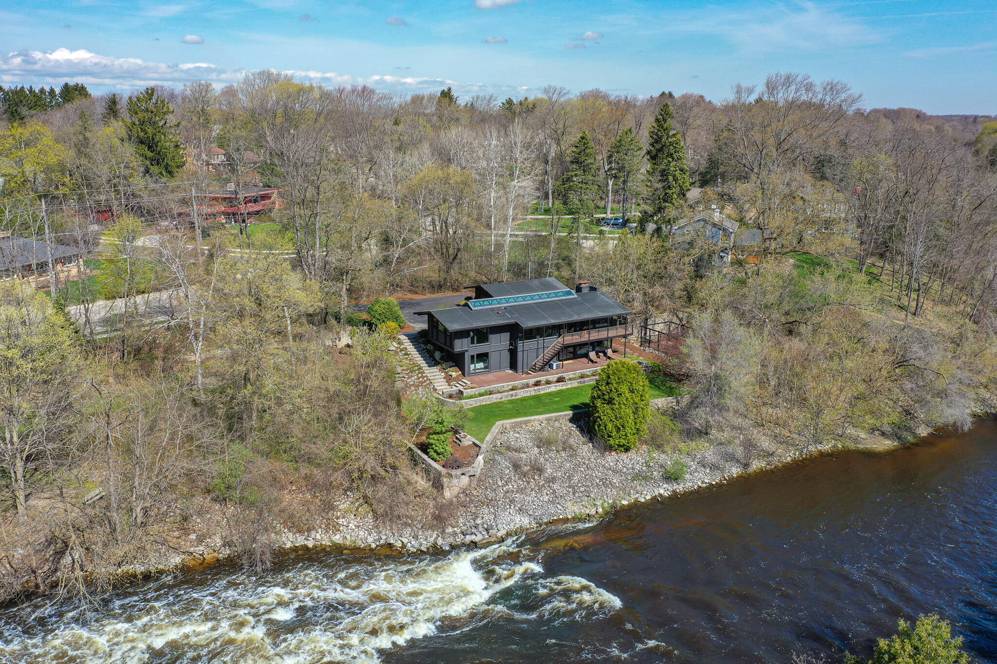 1802 S Green Bay Rd