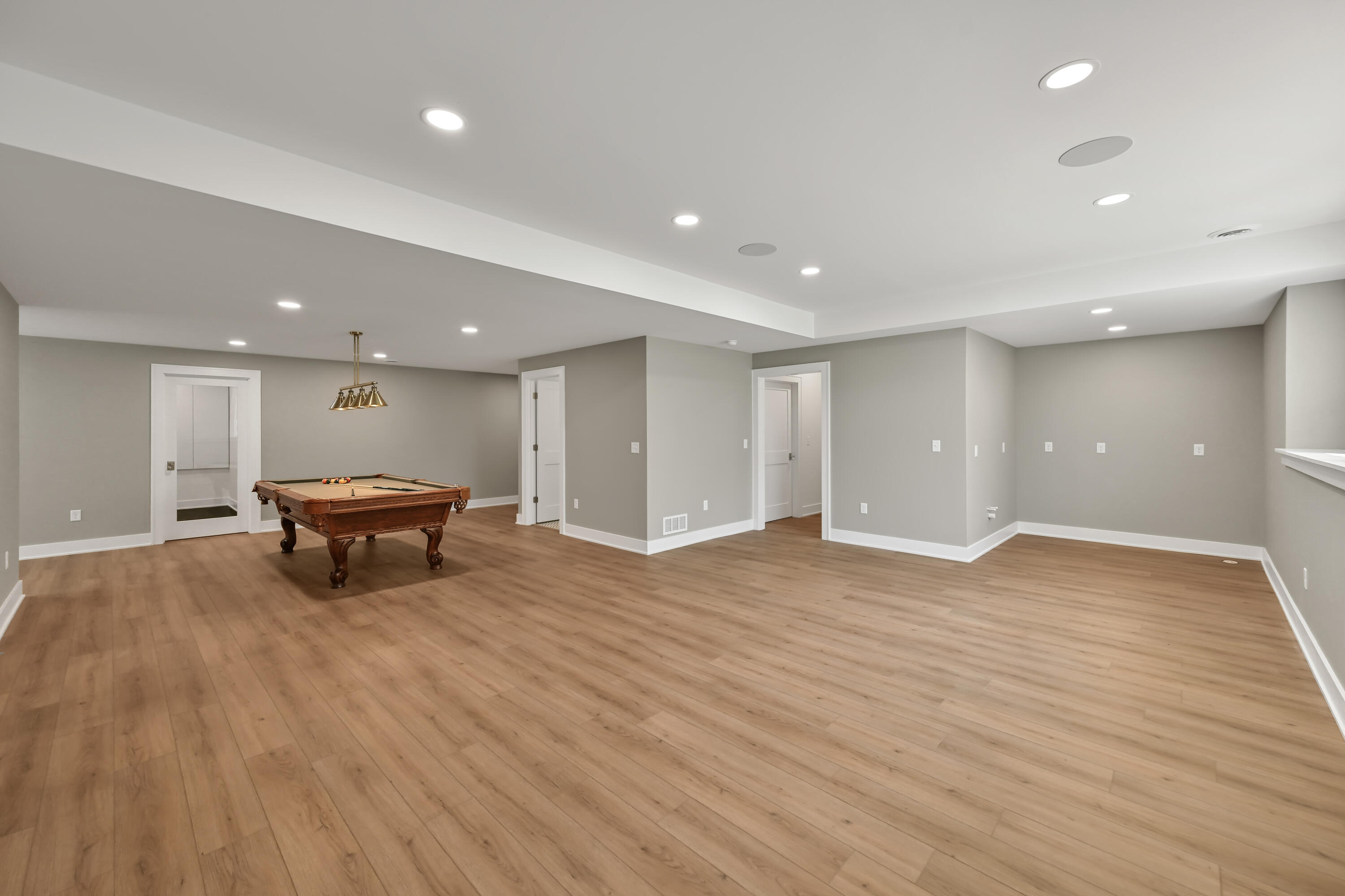 1055 Red Barn Ln