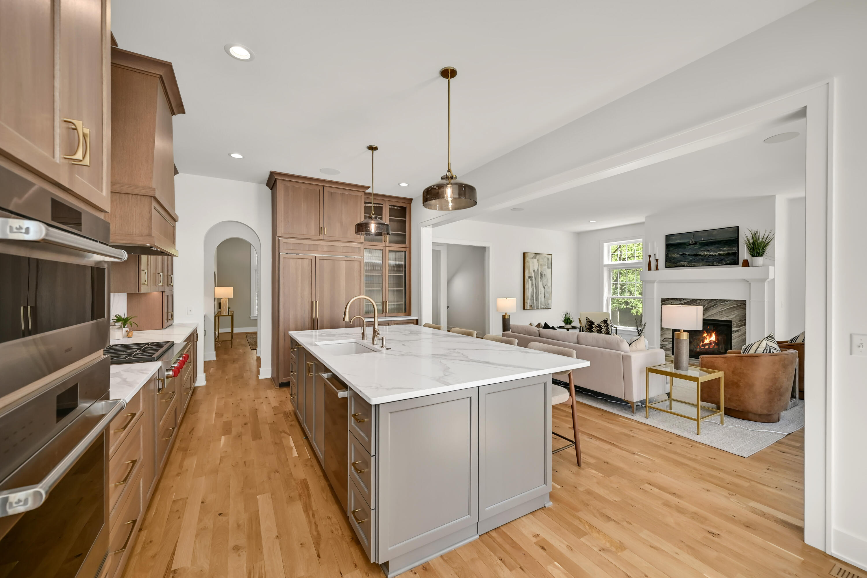 1055 Red Barn Ln