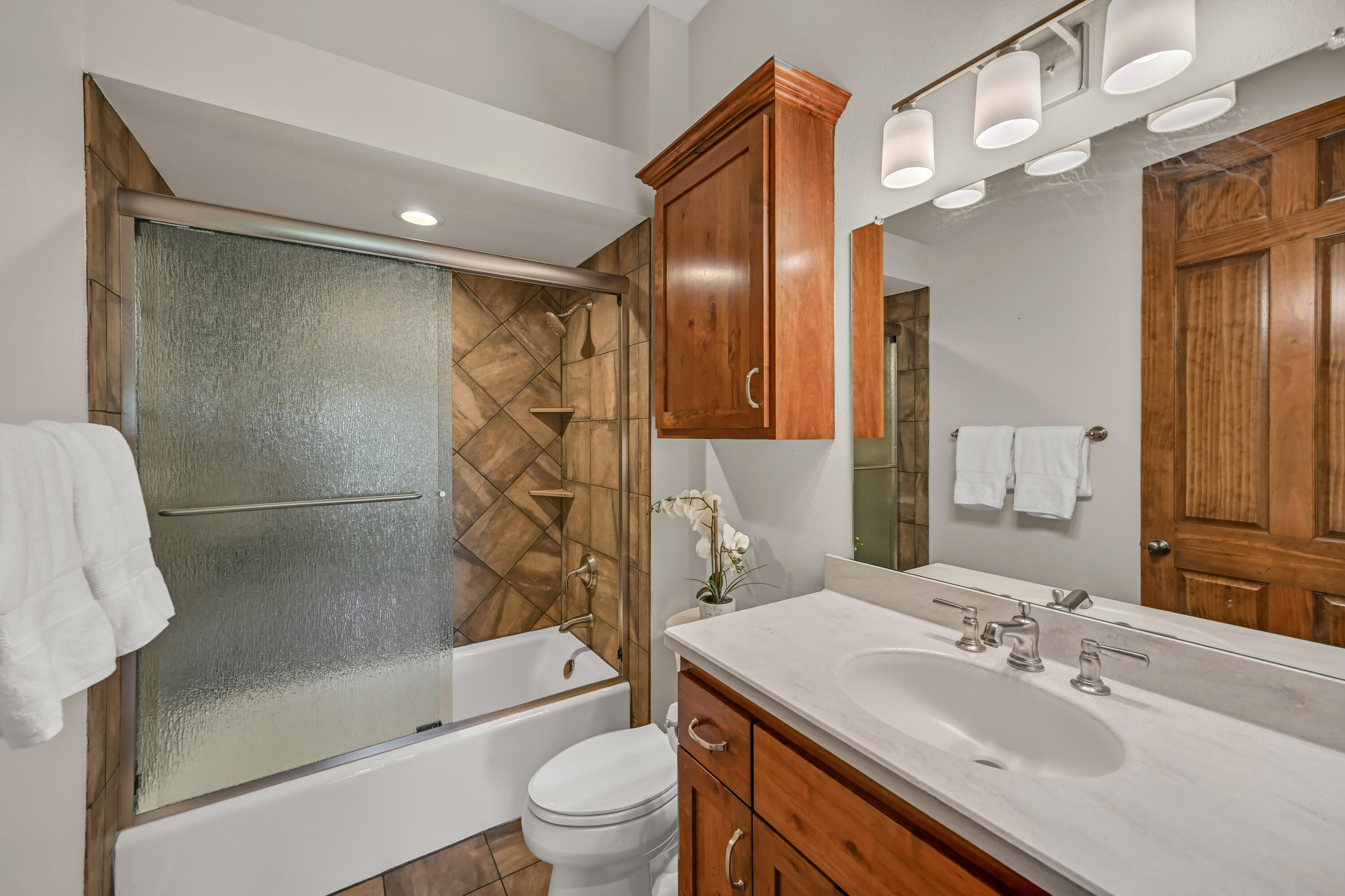 11511 N Oakview Ct