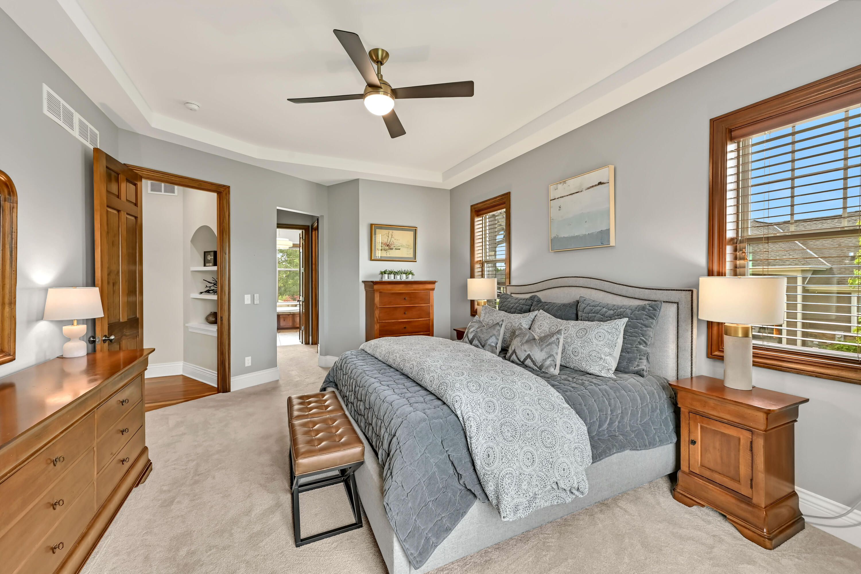 11511 N Oakview Ct