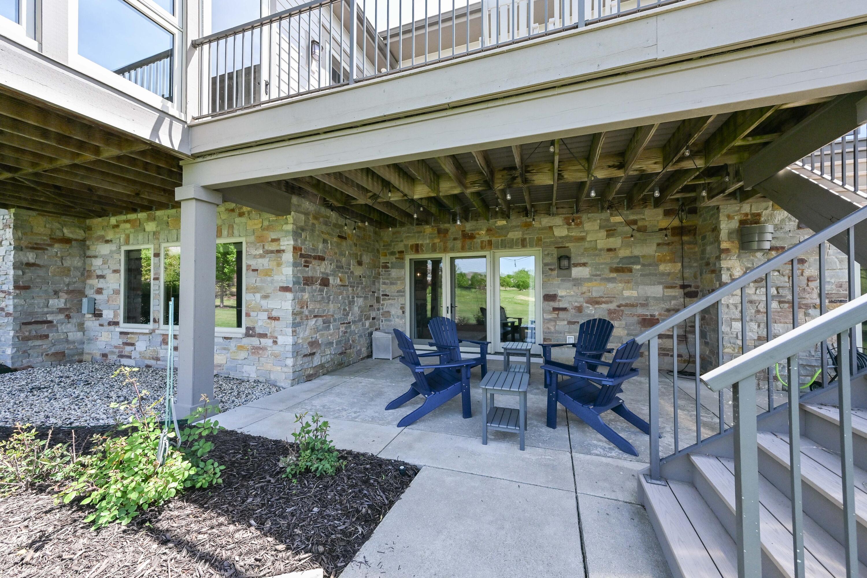 11511 N Oakview Ct
