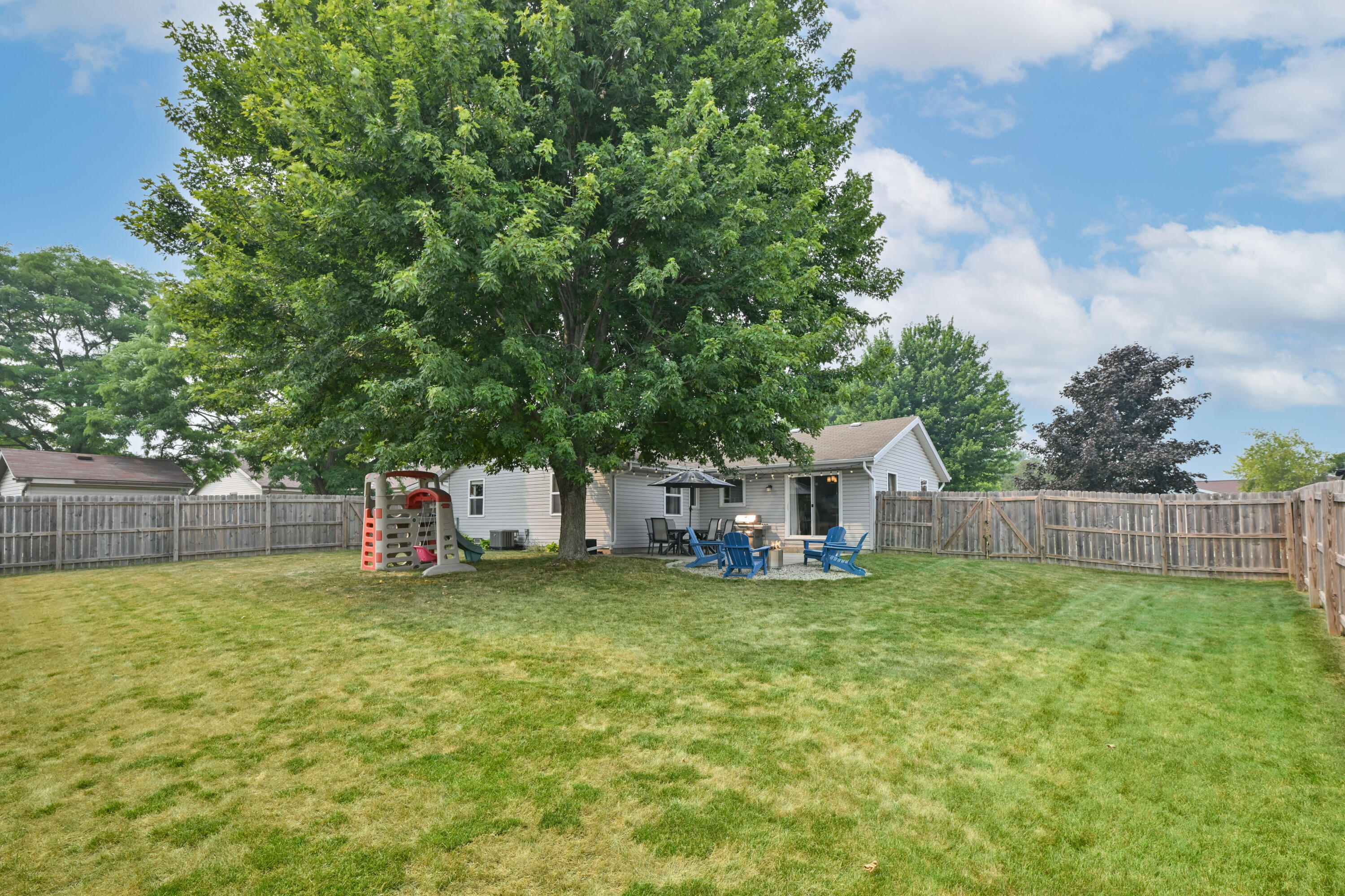 4177 W Amberidge Dr