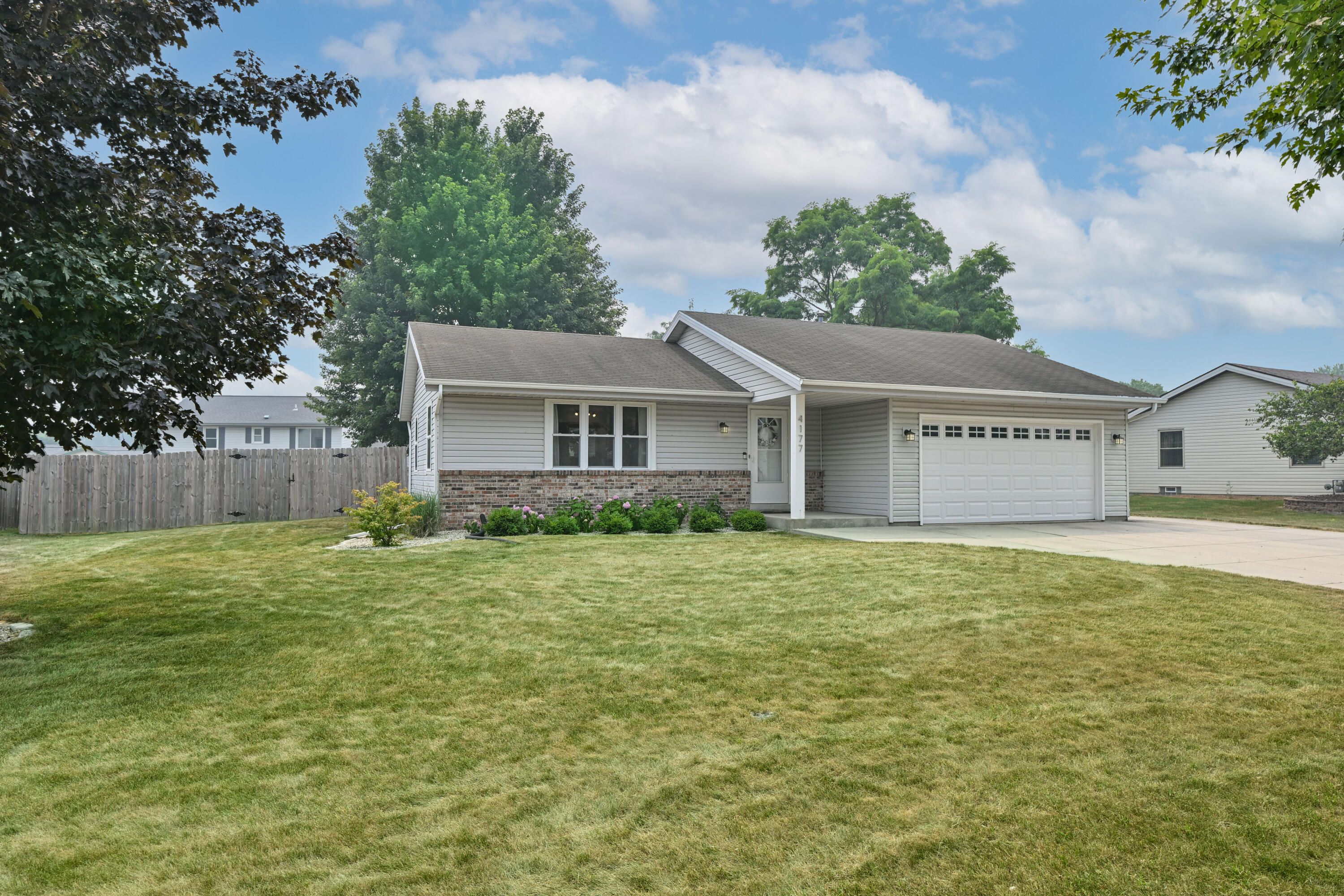 4177 W Amberidge Dr
