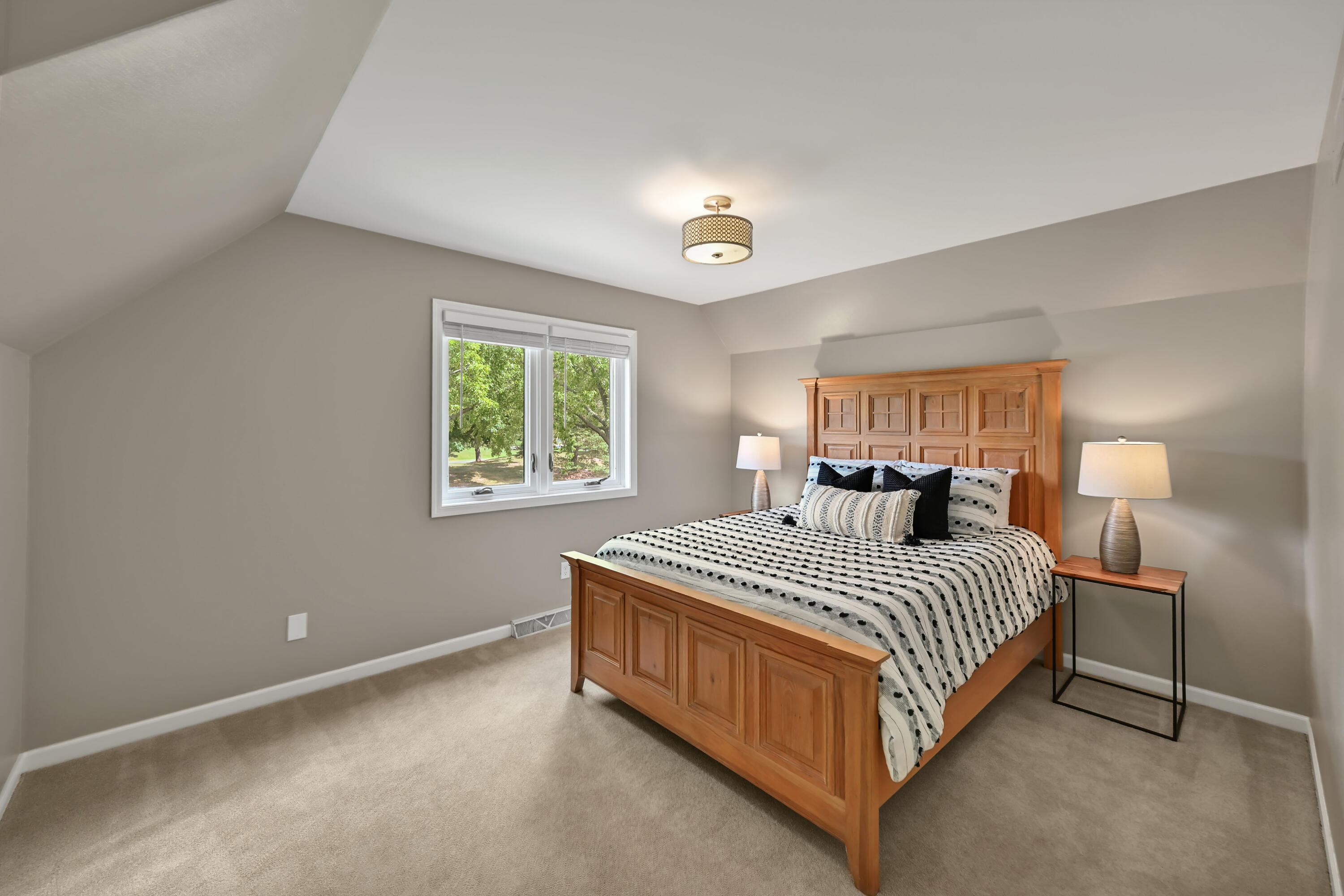 11115 N Wyngate Trce