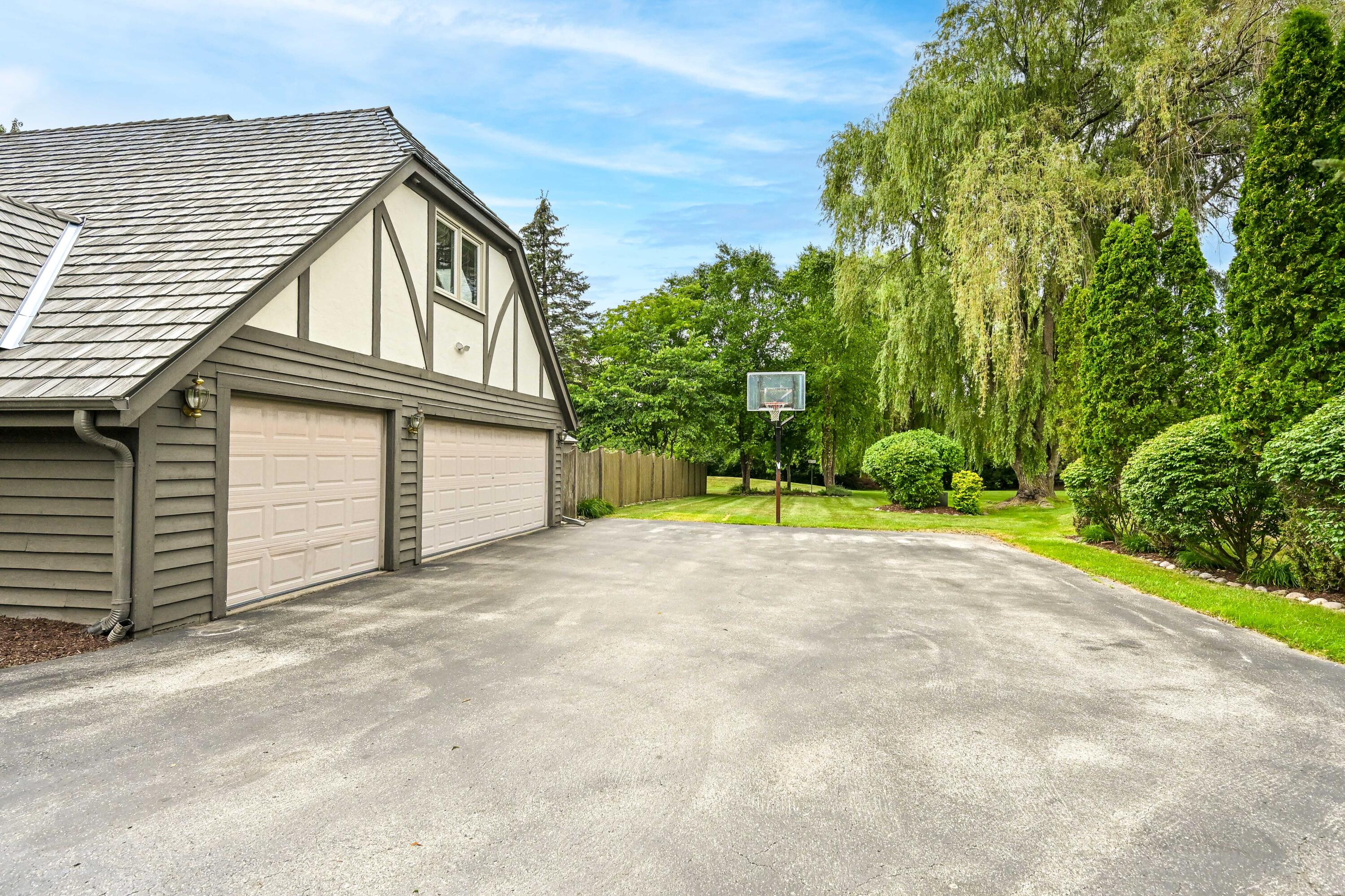 11115 N Wyngate Trce