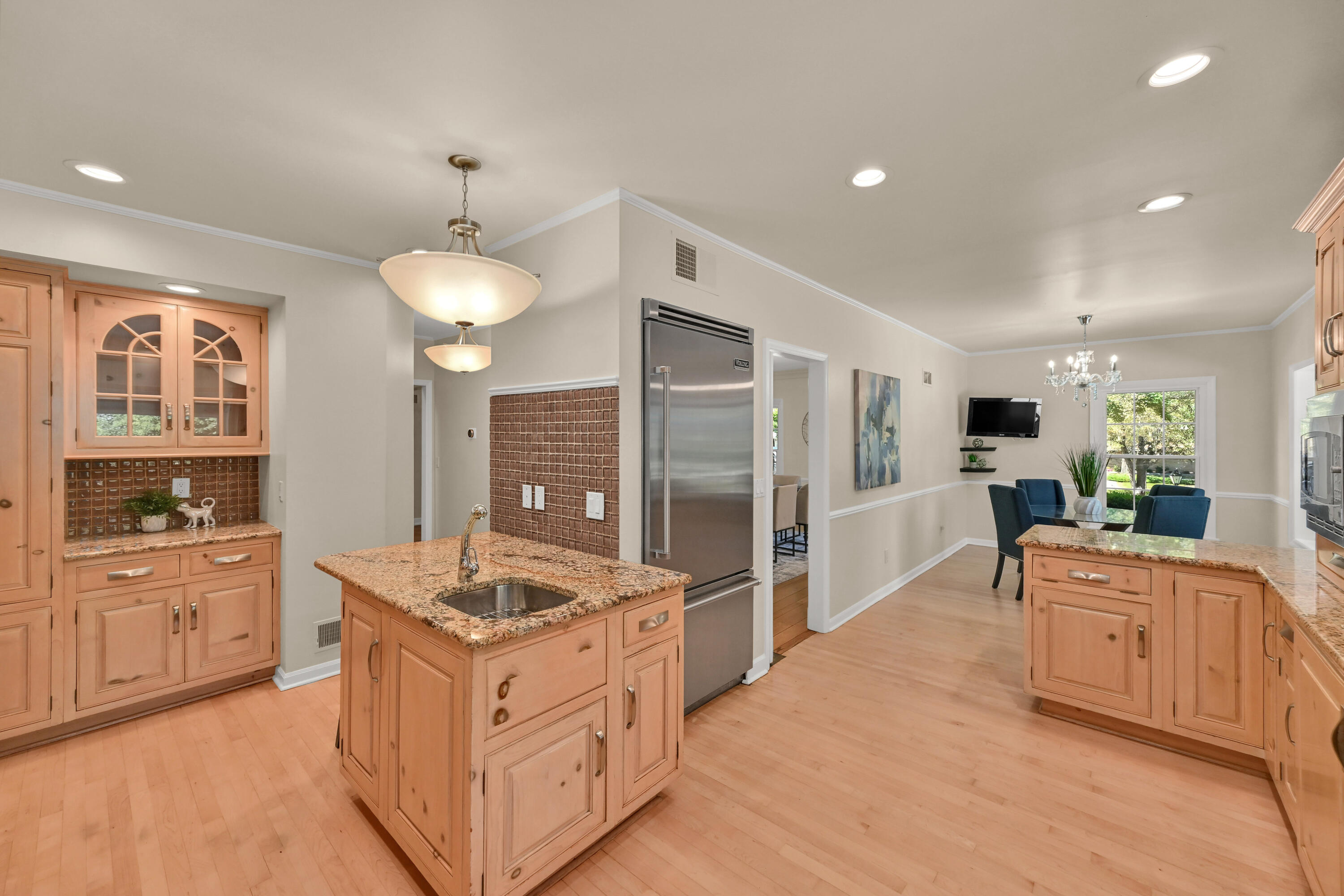 229 W Indian Creek Ct