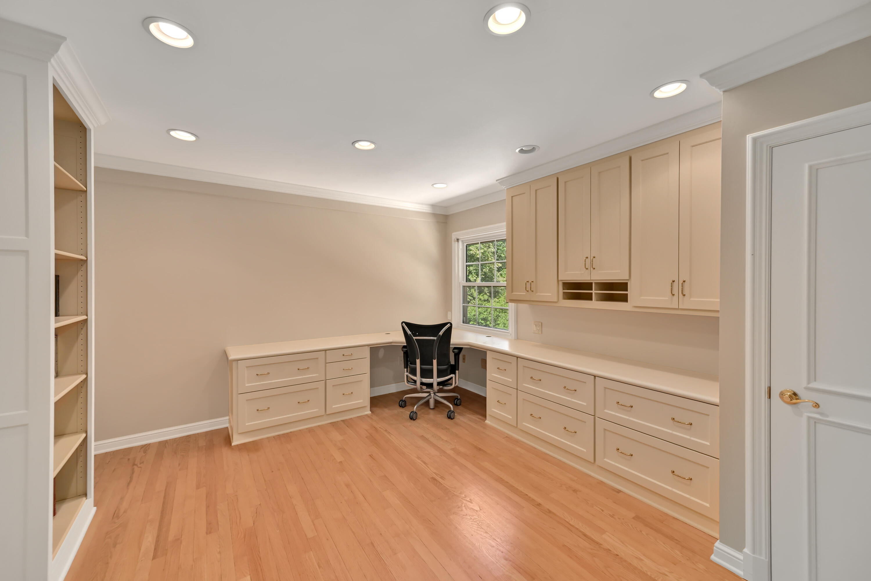 229 W Indian Creek Ct