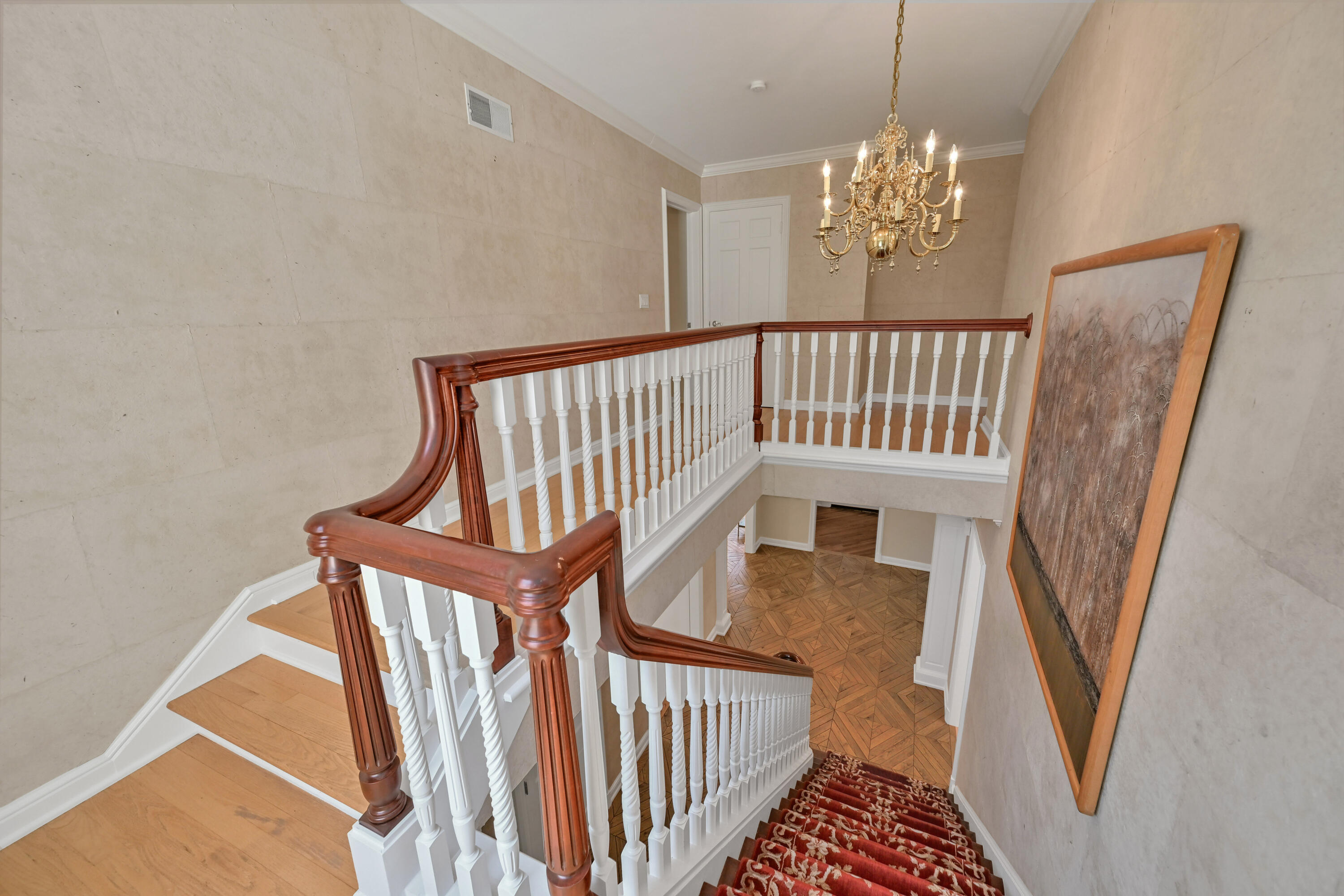 229 W Indian Creek Ct