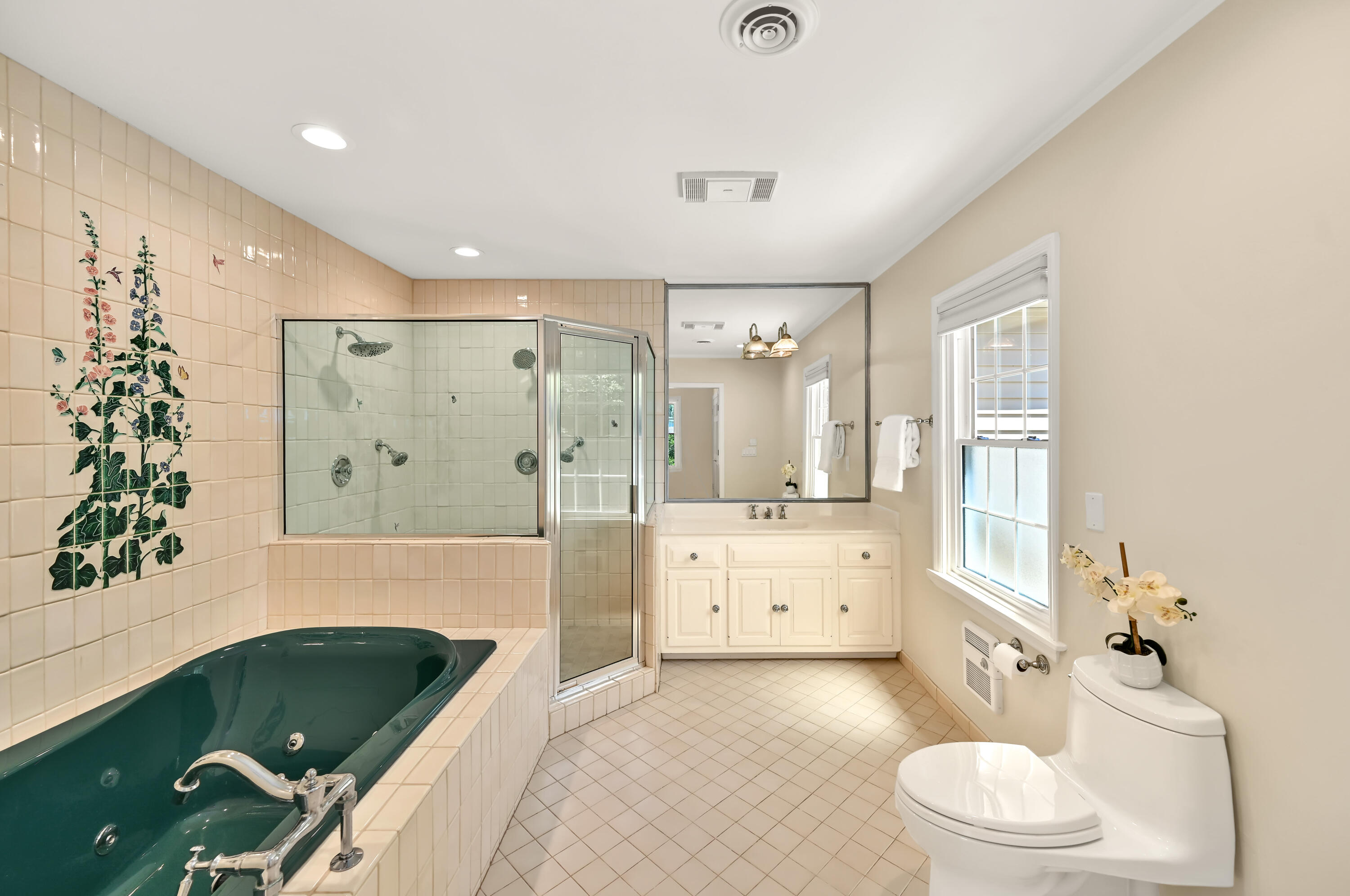 229 W Indian Creek Ct