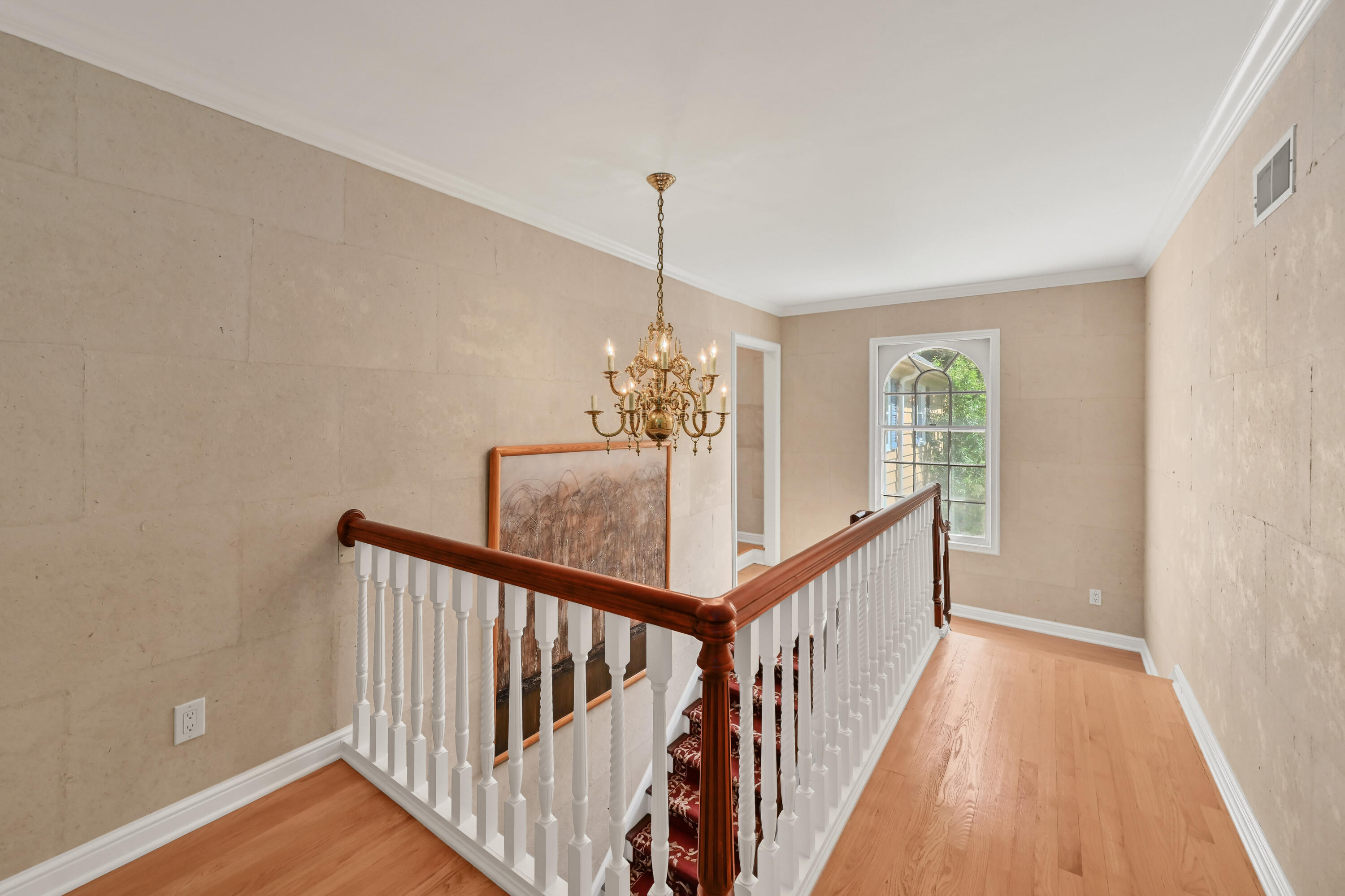 229 W Indian Creek Ct