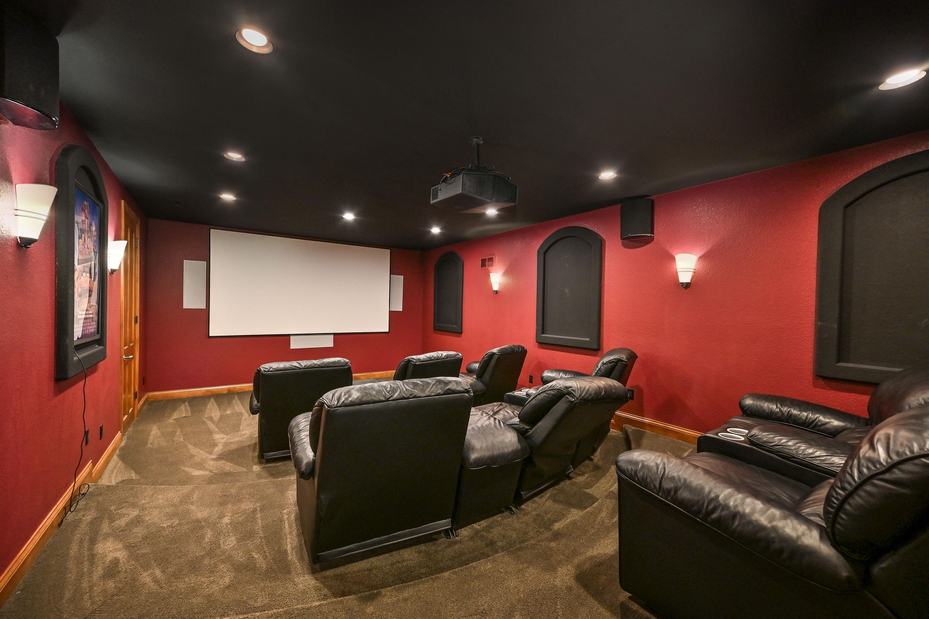 3277 N Canterbury Ln
