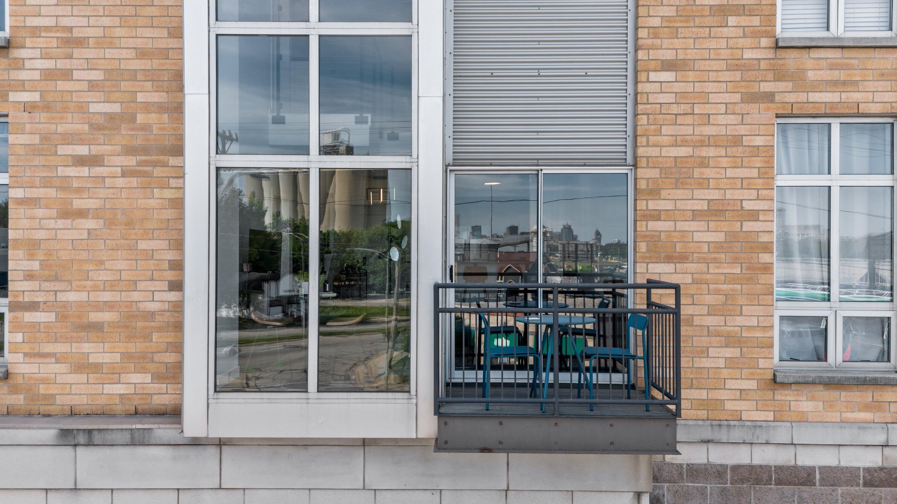 2121 S Kinnickinnic Ave, 107