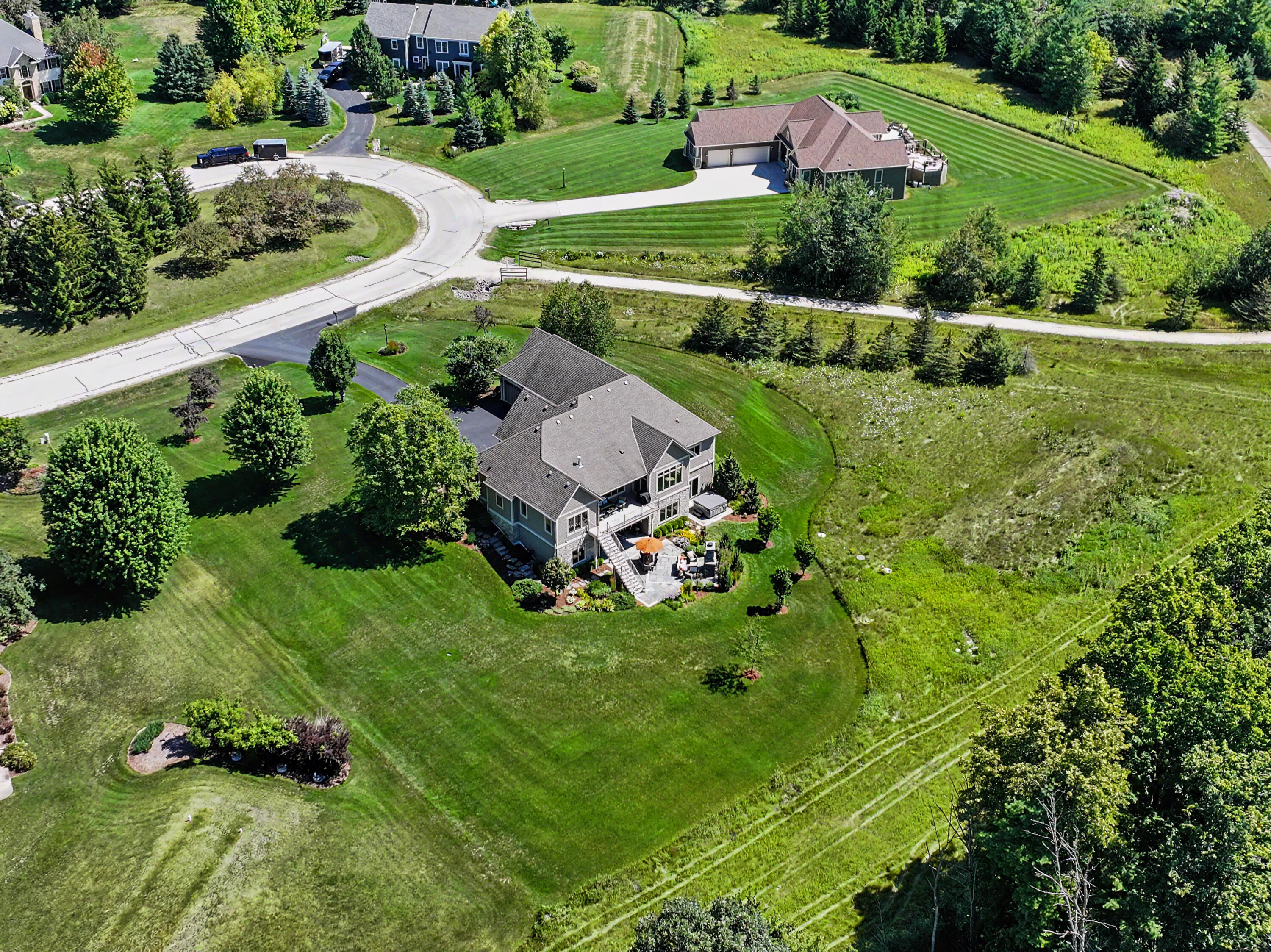 1555 Behrens Dr