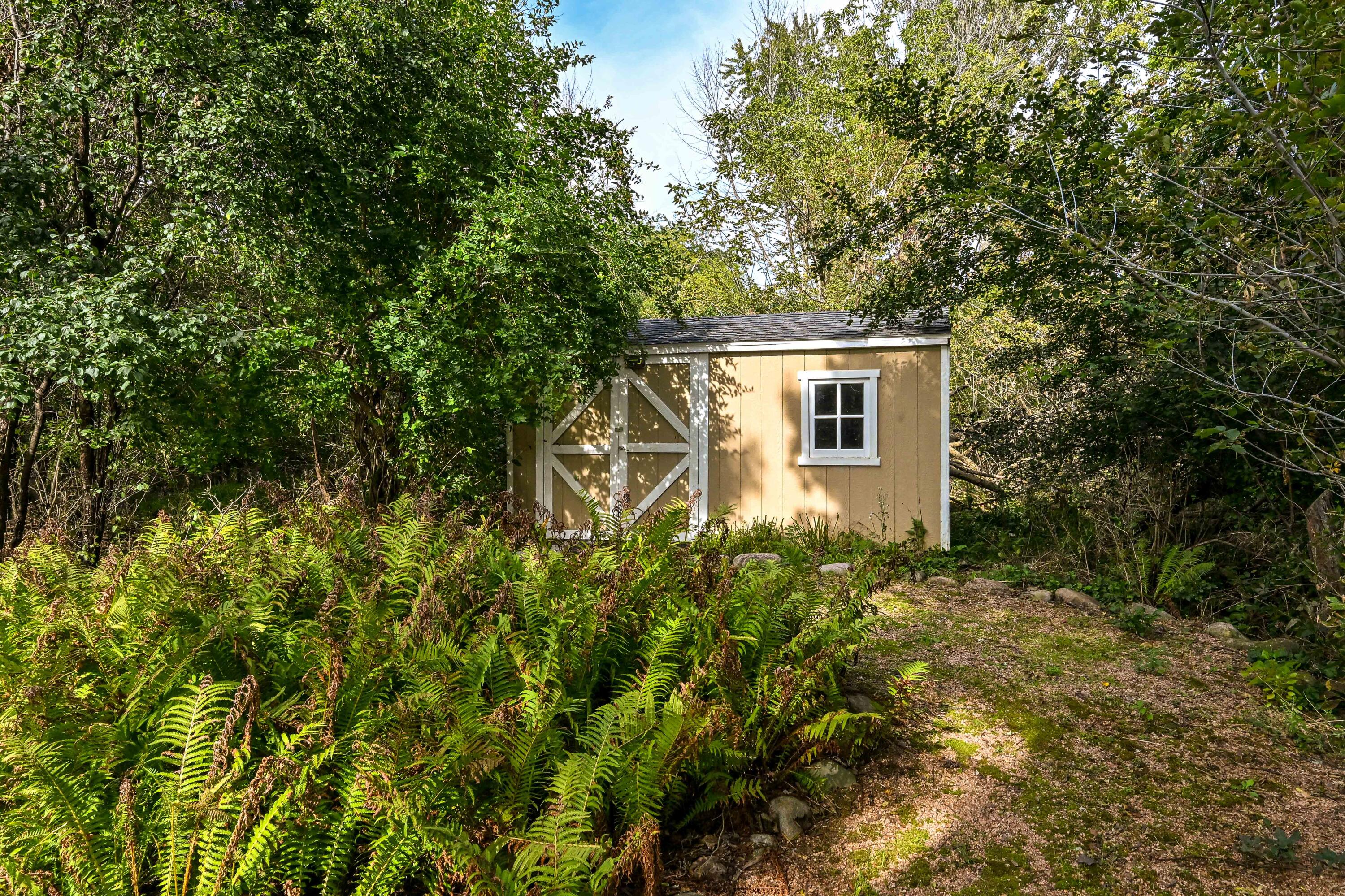 920 E Fairy Chasm Rd