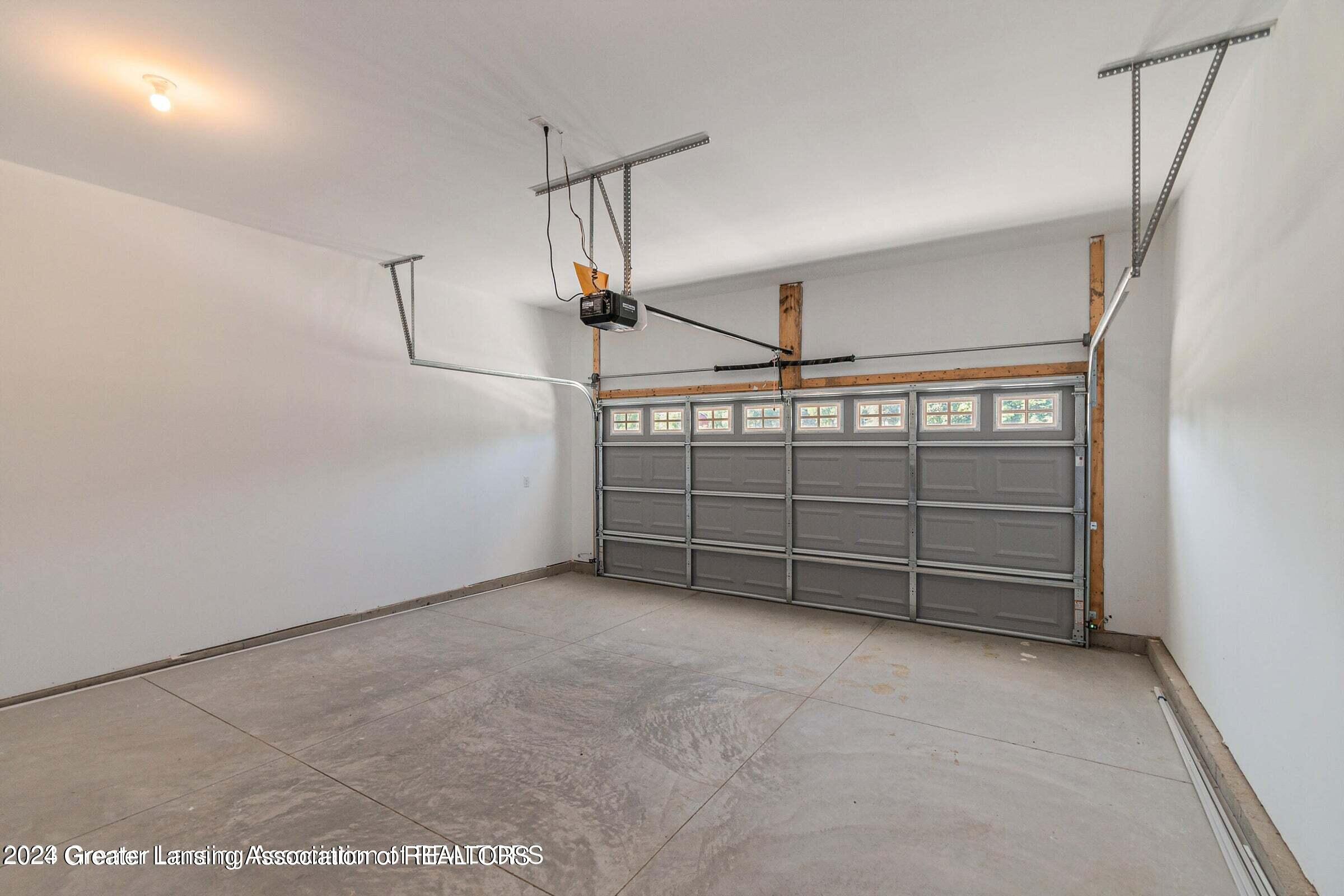 14045 Pristine Court, DeWitt