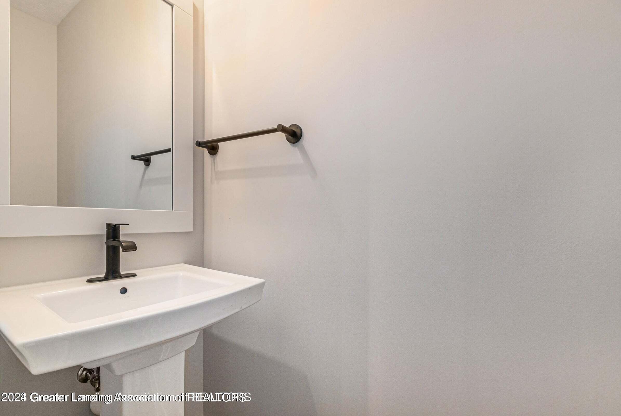 14045 Pristine Court, DeWitt