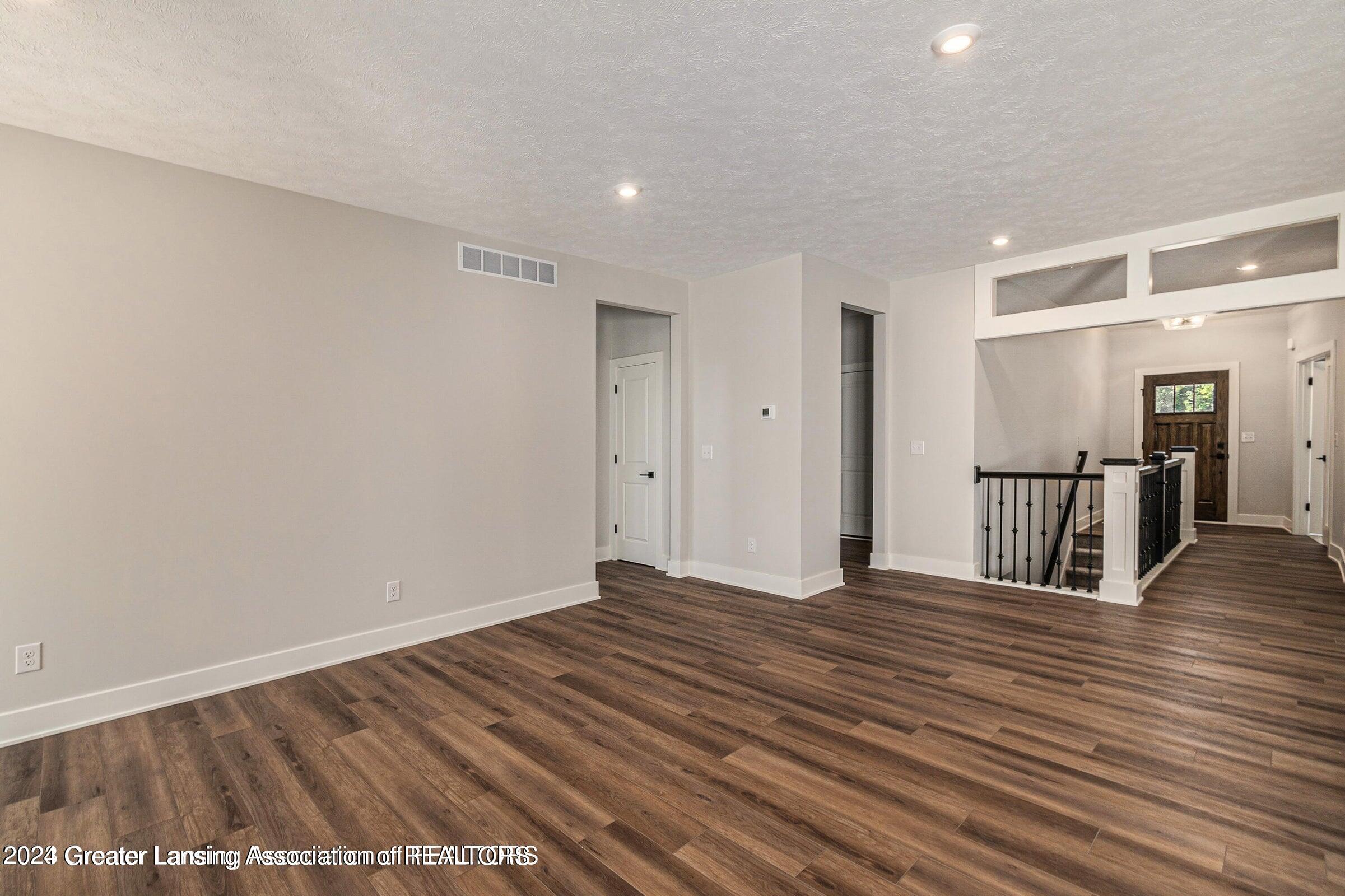 14045 Pristine Court, DeWitt