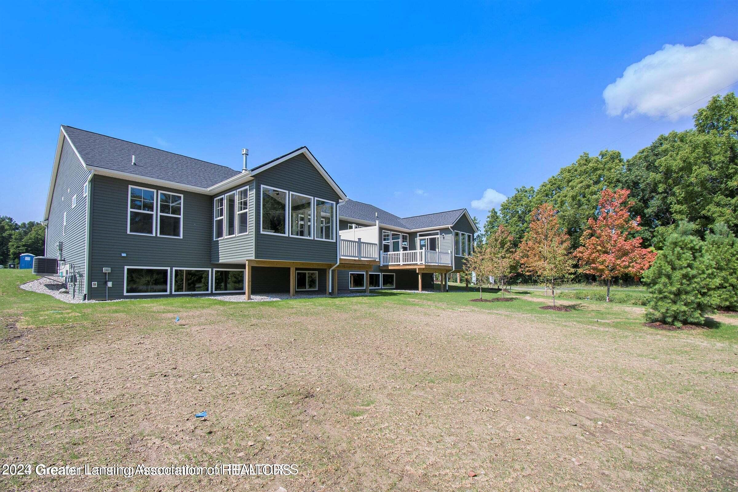 14045 Pristine Court, DeWitt