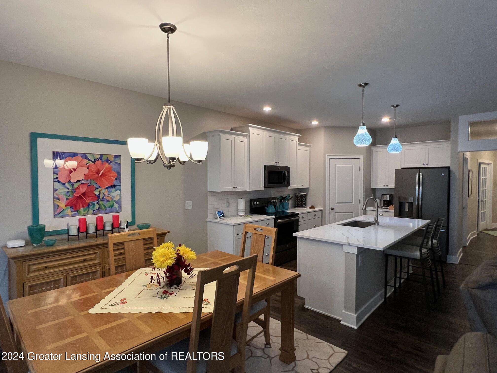 7577 Roxborough Lane