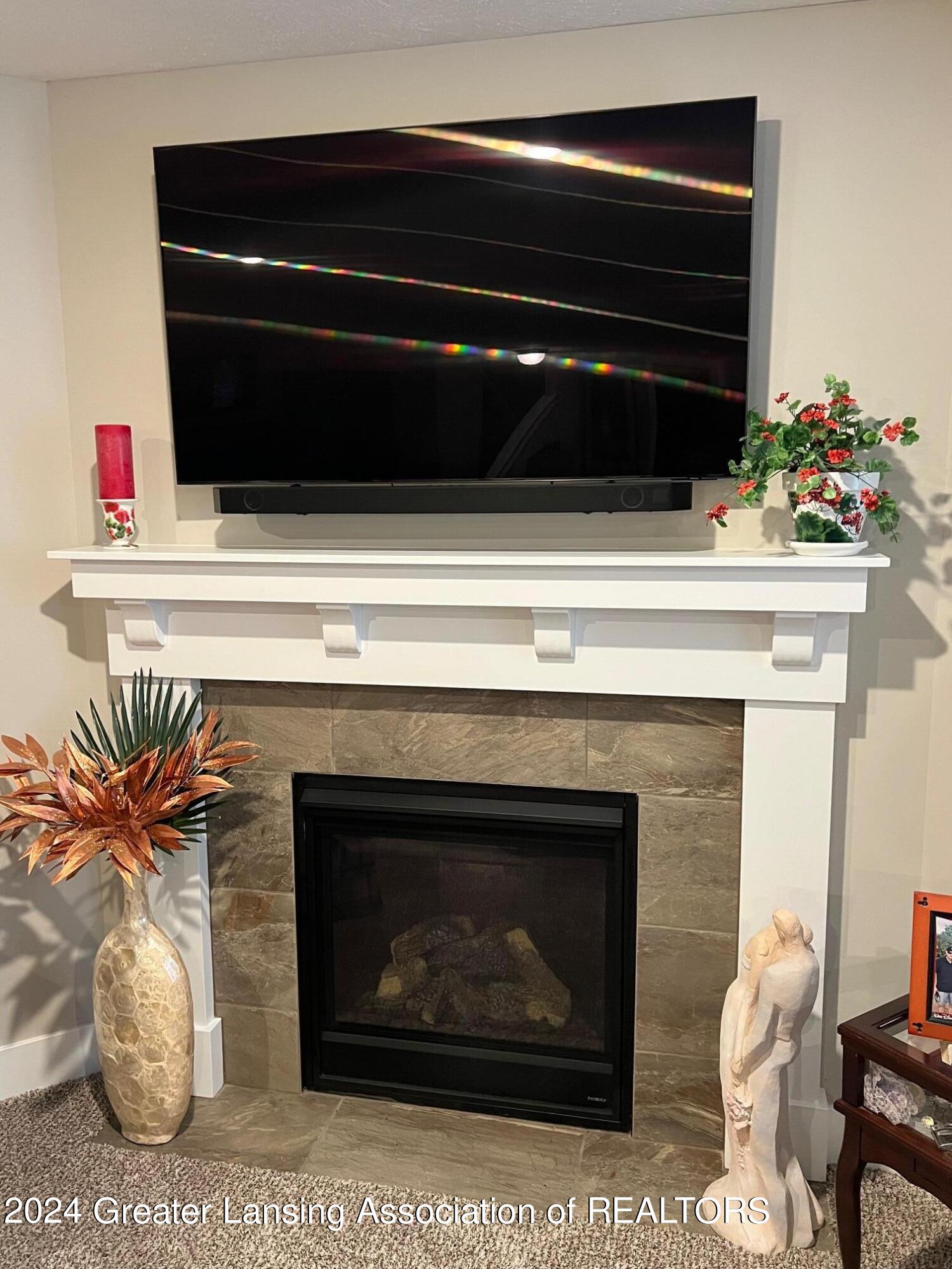 7577 Roxborough Lane