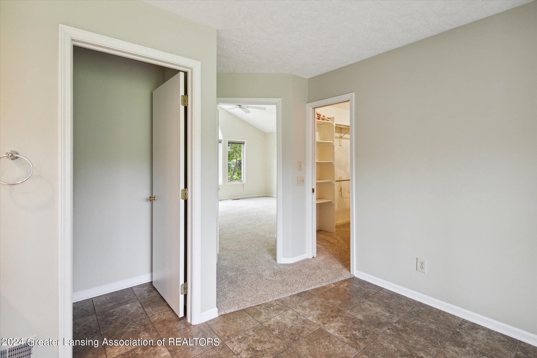 5123 Barton Road