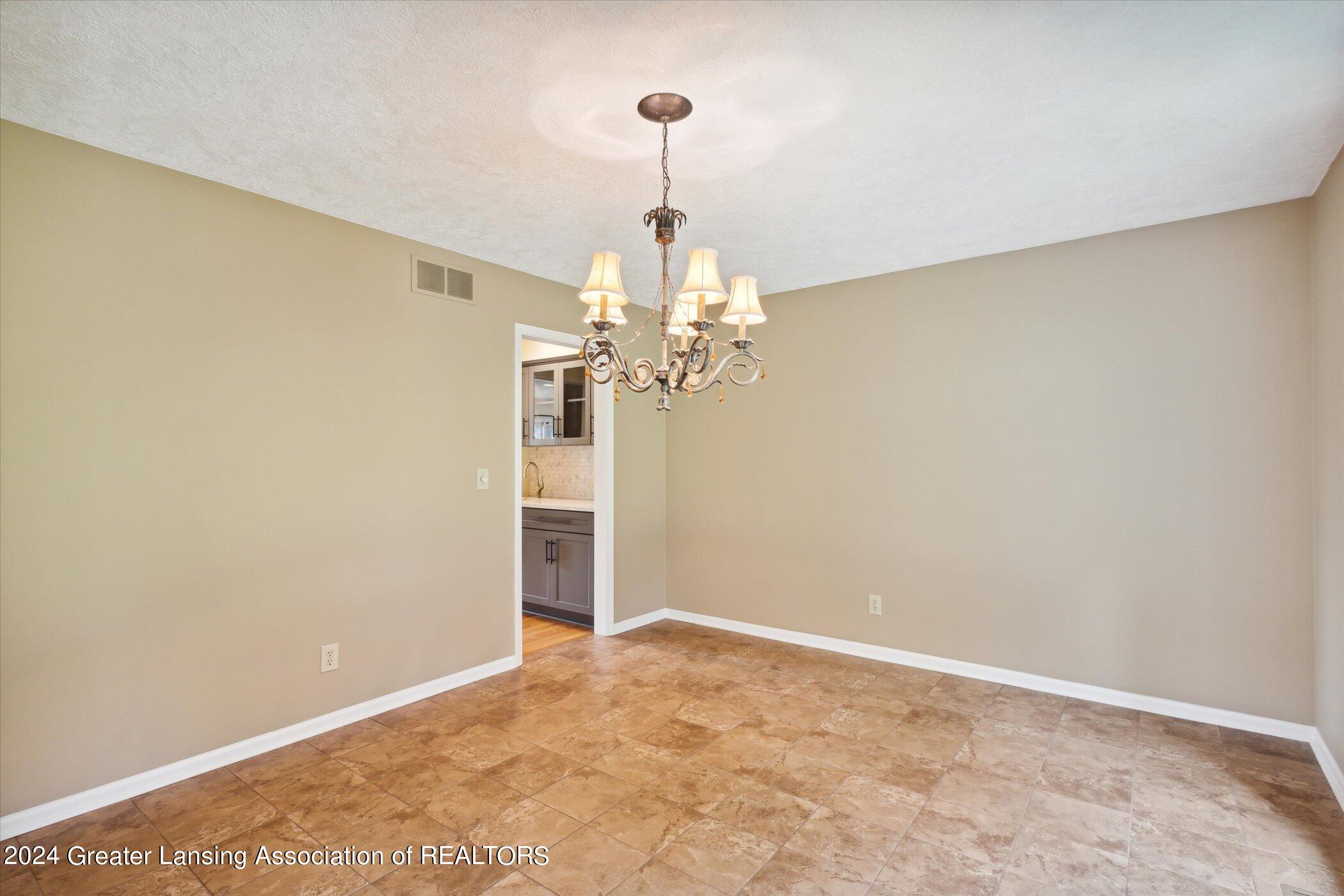5123 Barton Road