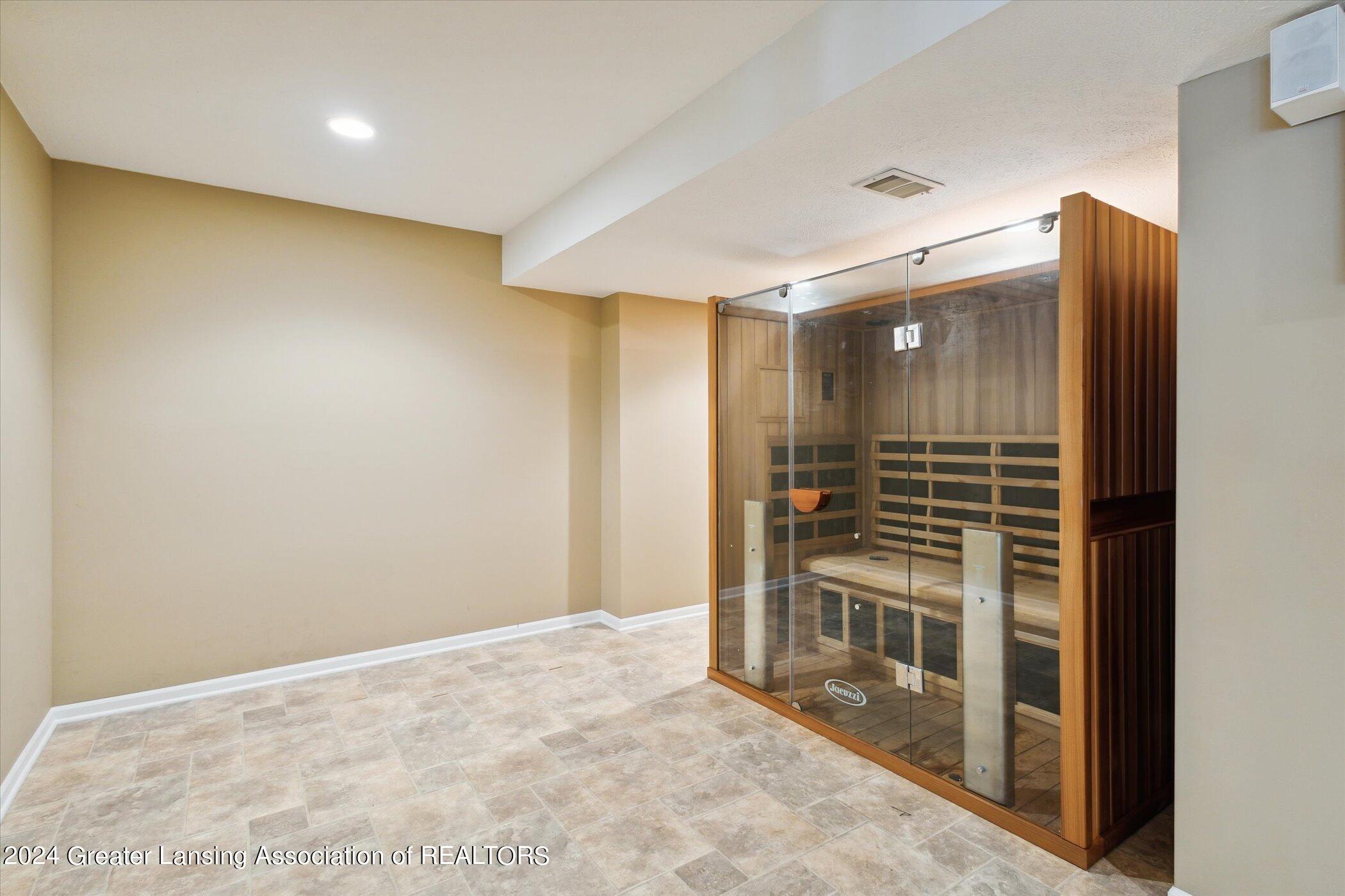 5123 Barton Road