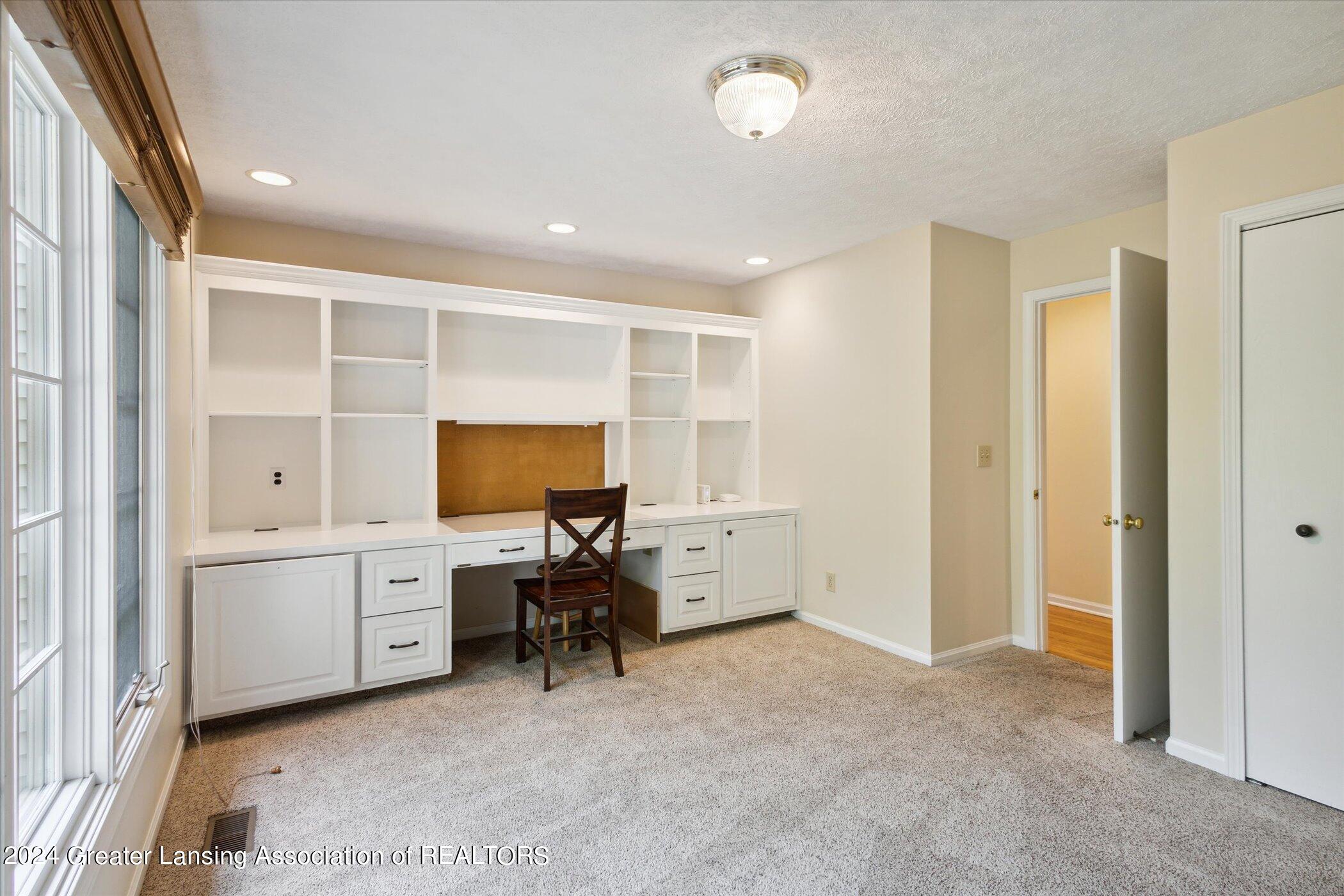5123 Barton Road