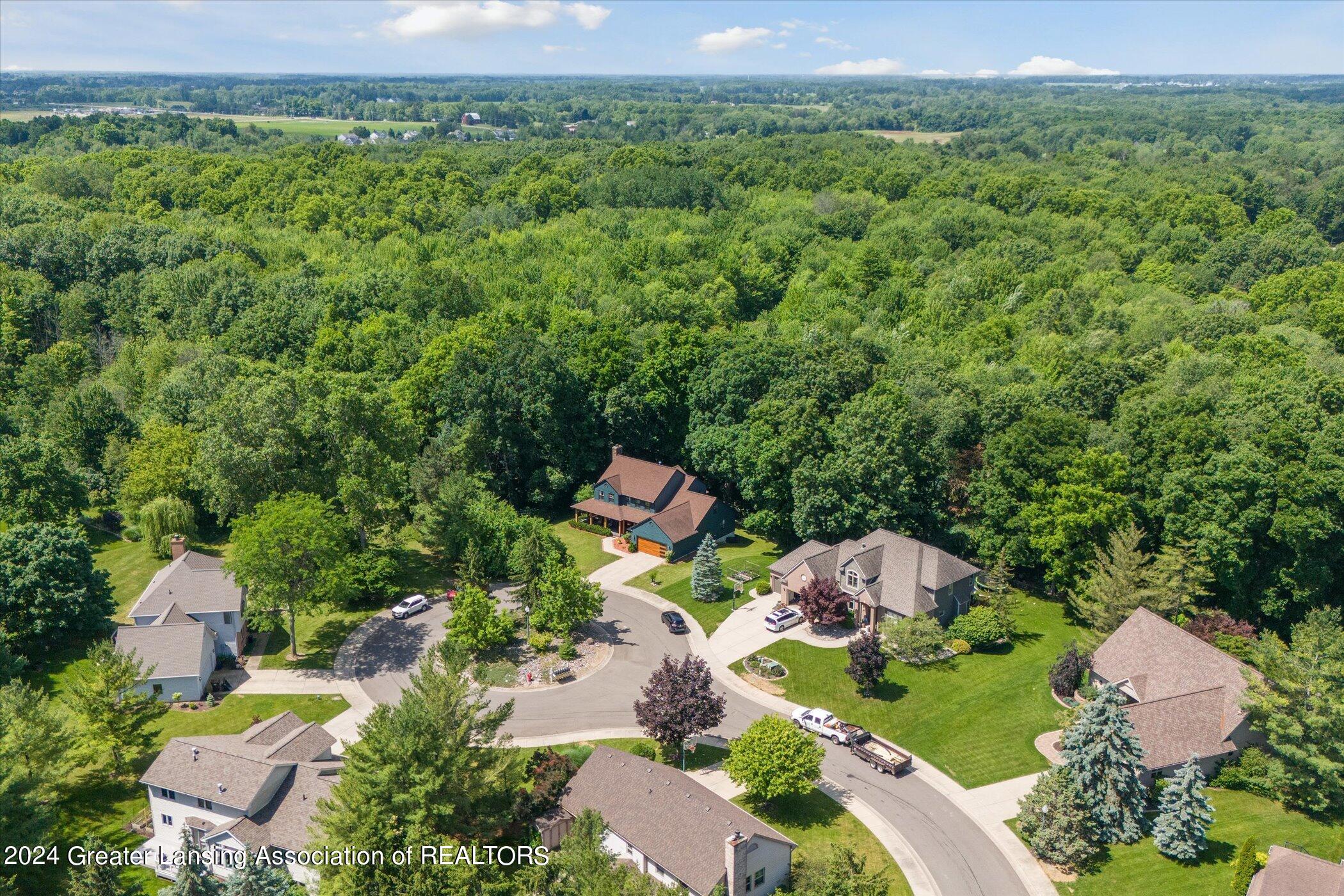 3496 Honeywood Lane, DeWitt