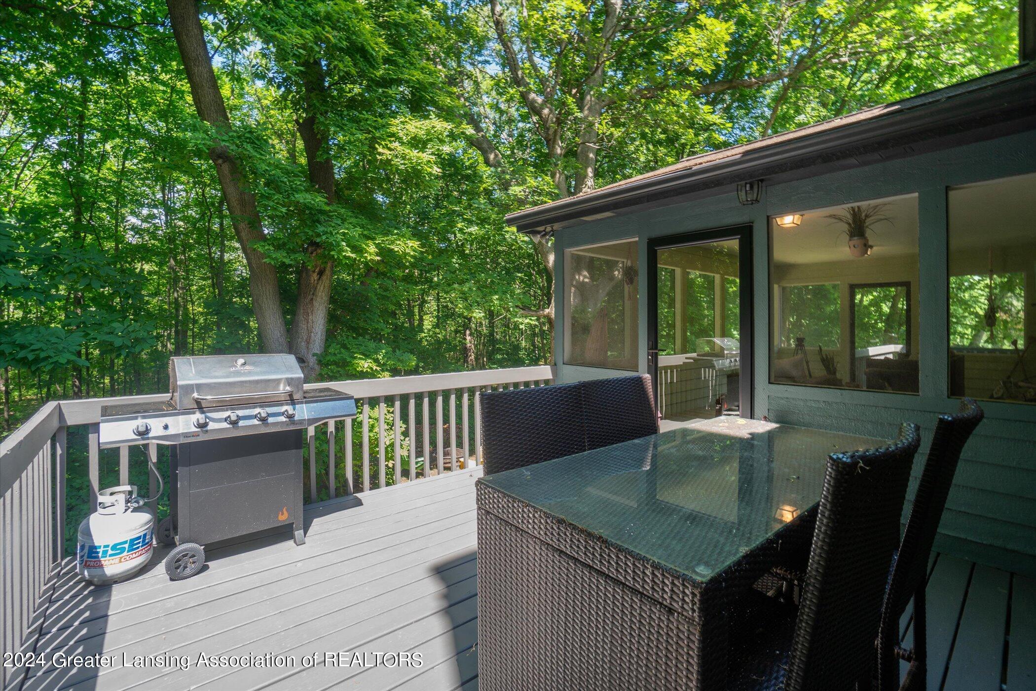 3496 Honeywood Lane, DeWitt