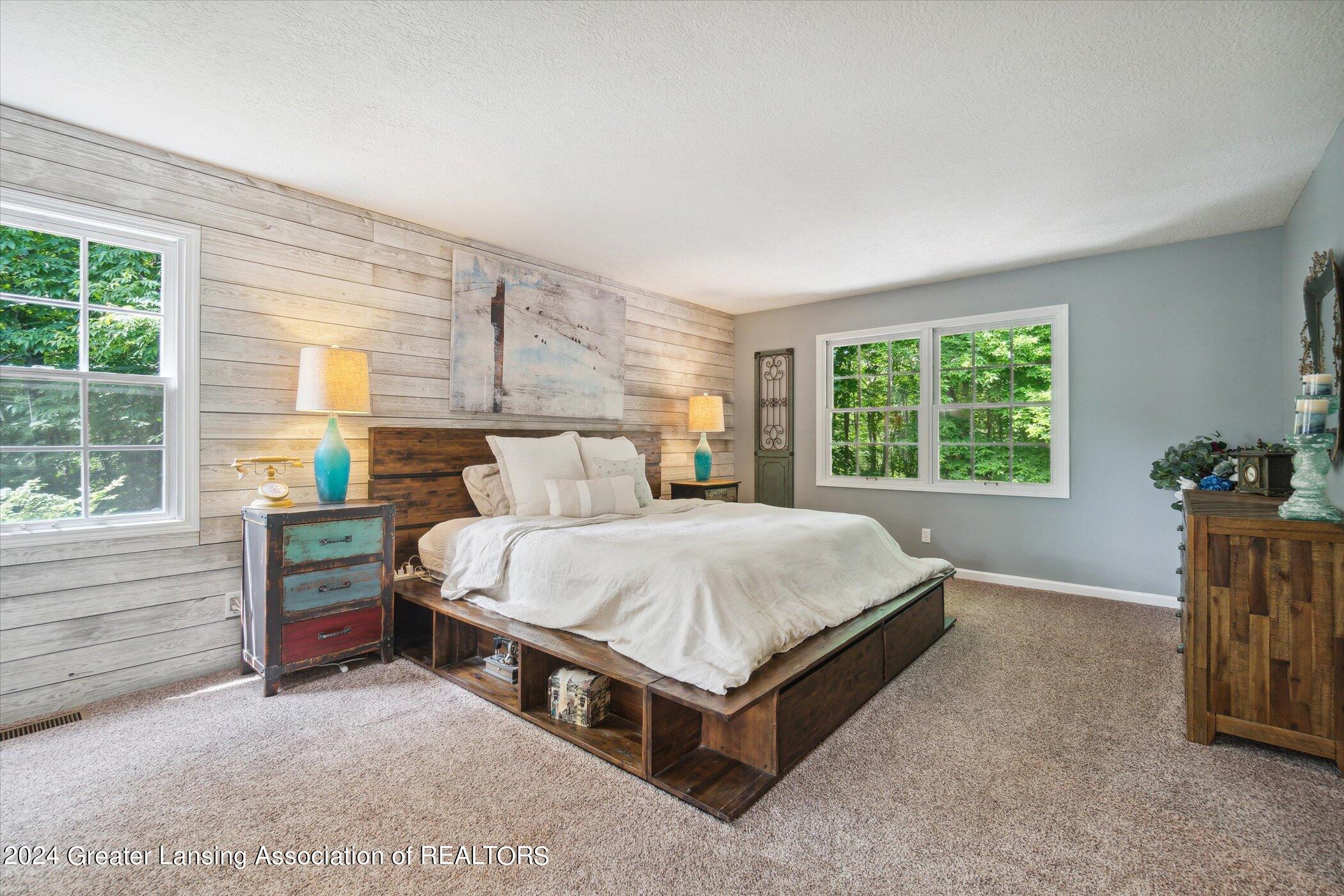 3496 Honeywood Lane, DeWitt