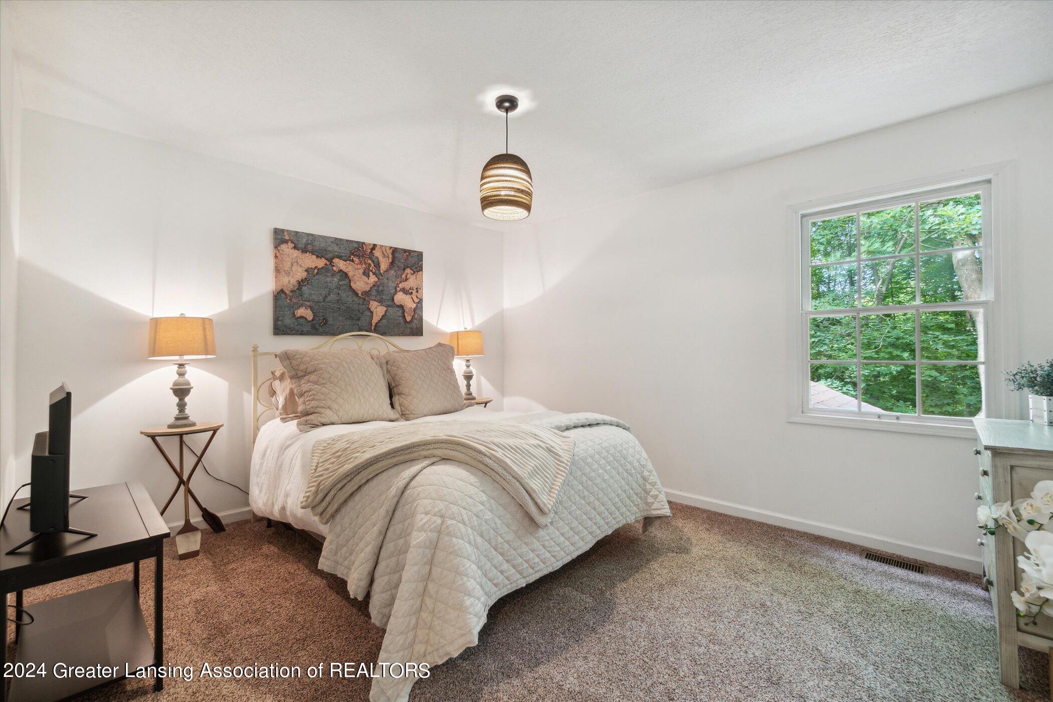 3496 Honeywood Lane, DeWitt