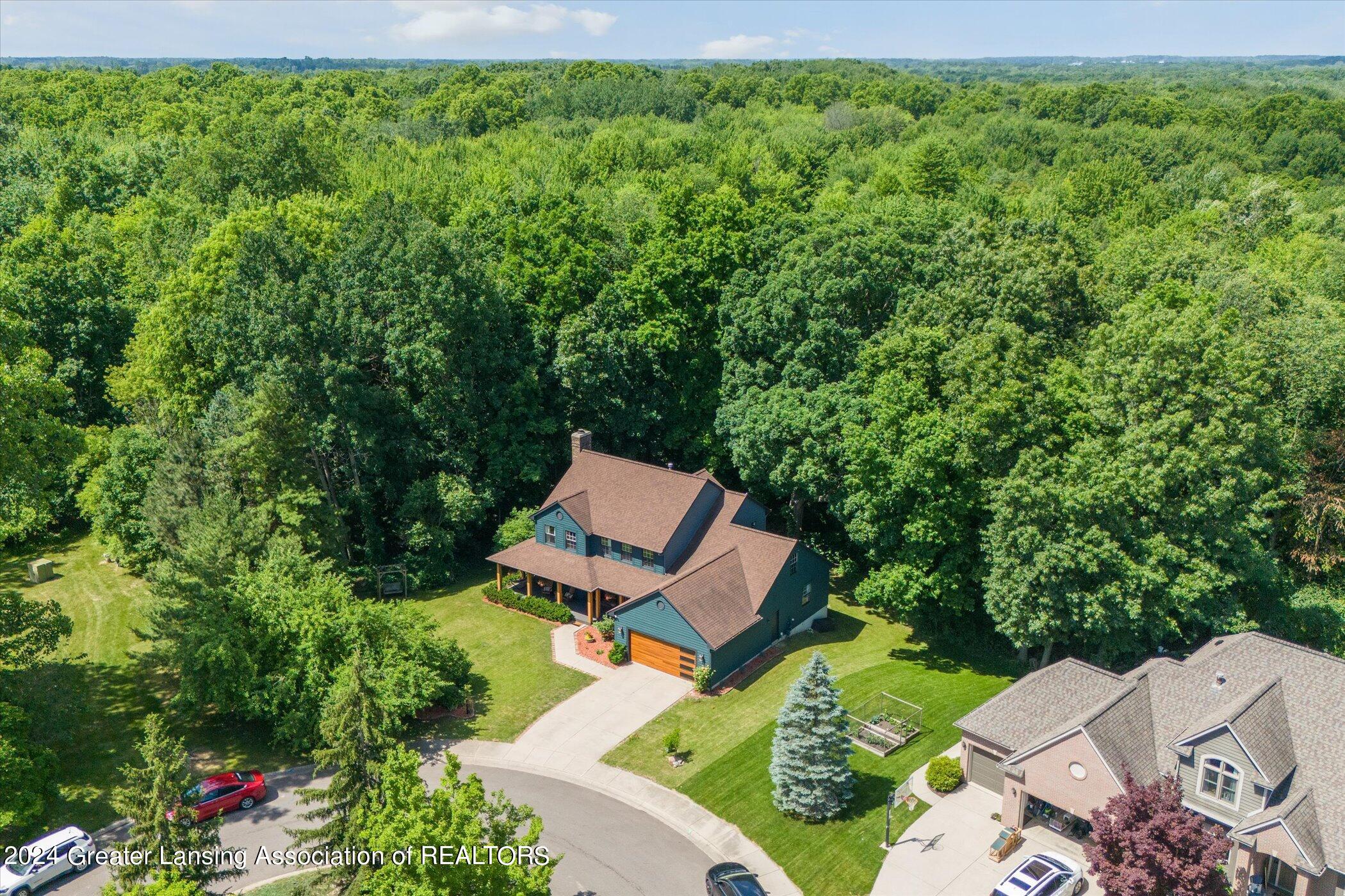 3496 Honeywood Lane, DeWitt