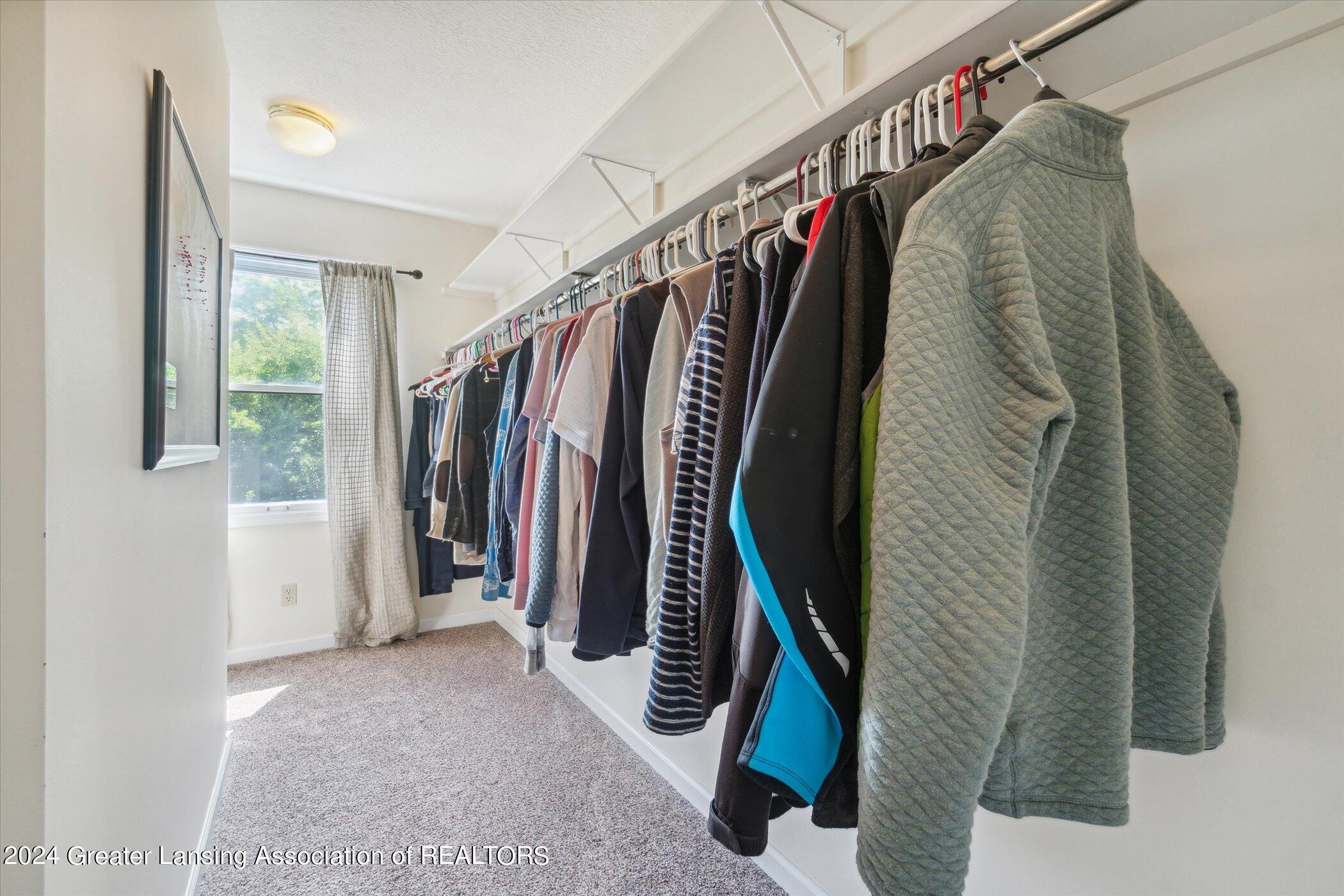 3496 Honeywood Lane, DeWitt