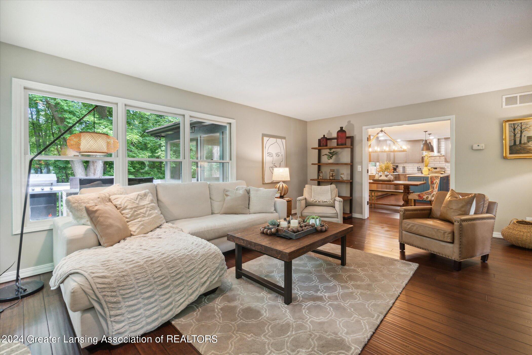 3496 Honeywood Lane, DeWitt