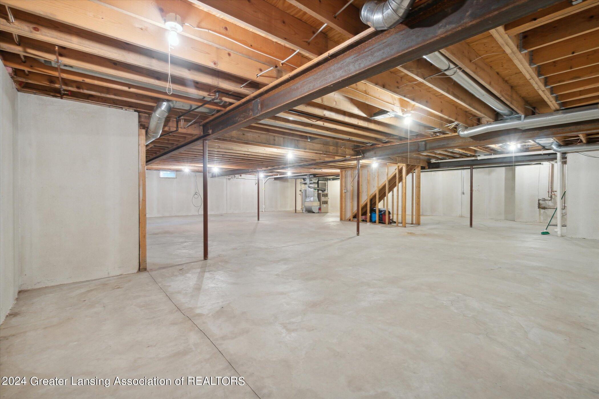 2429 Pine Hollow Drive