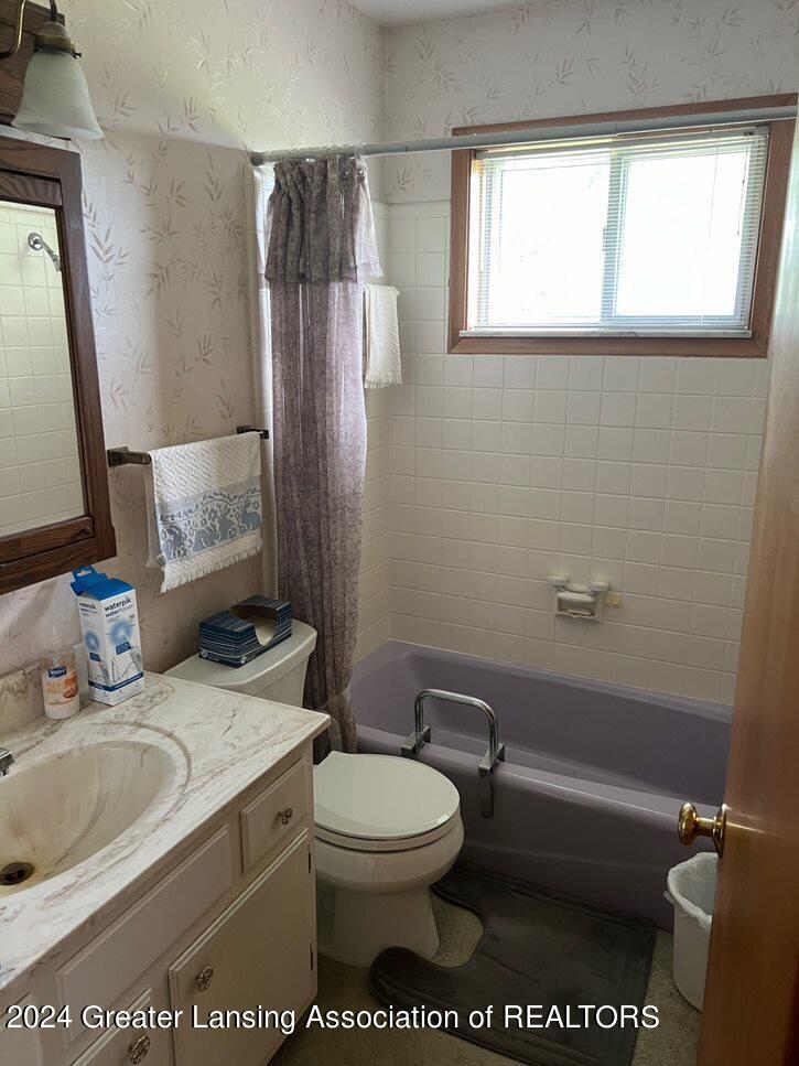 1630 W Price Road, St. Johns