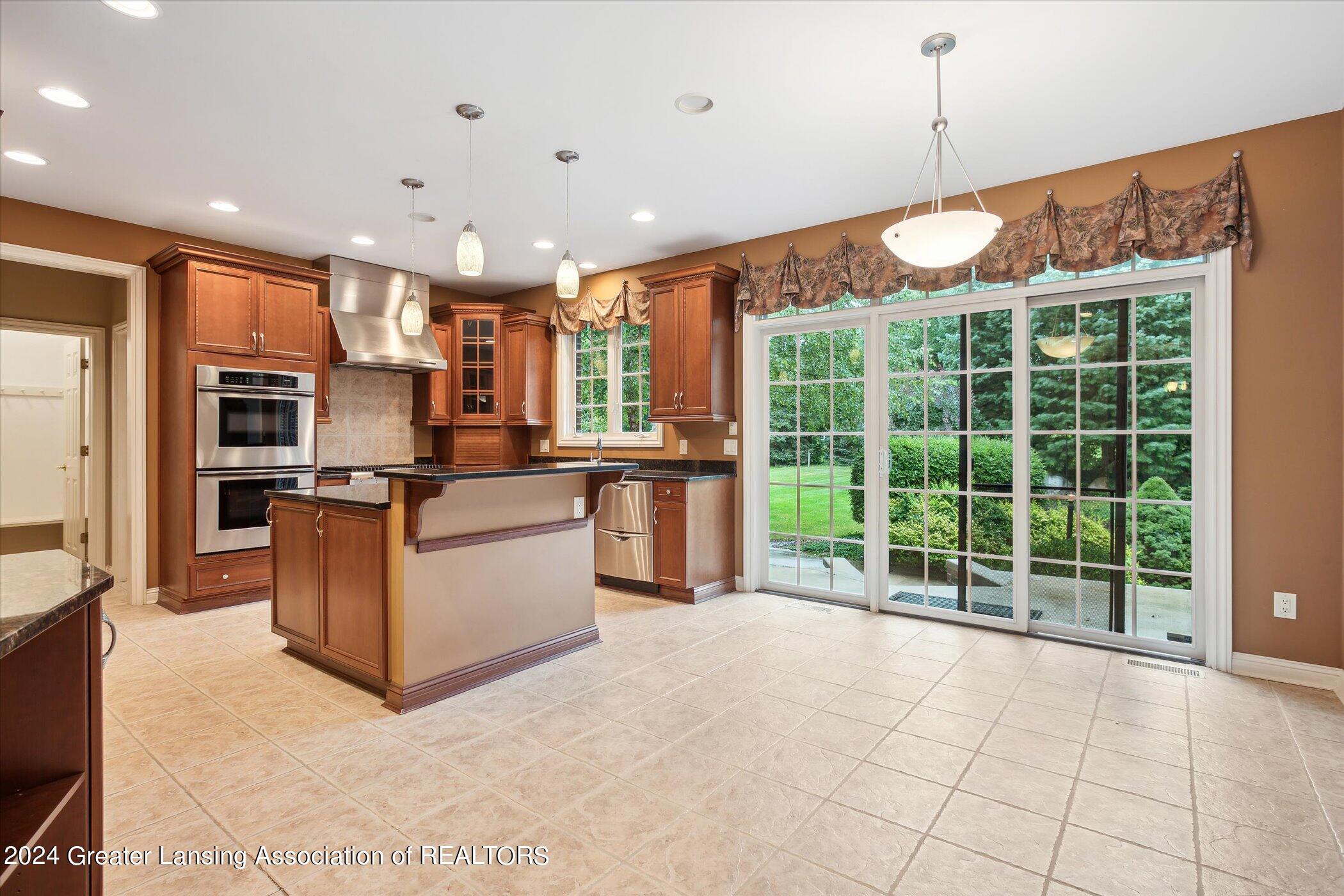 3560 Autumnwood Lane