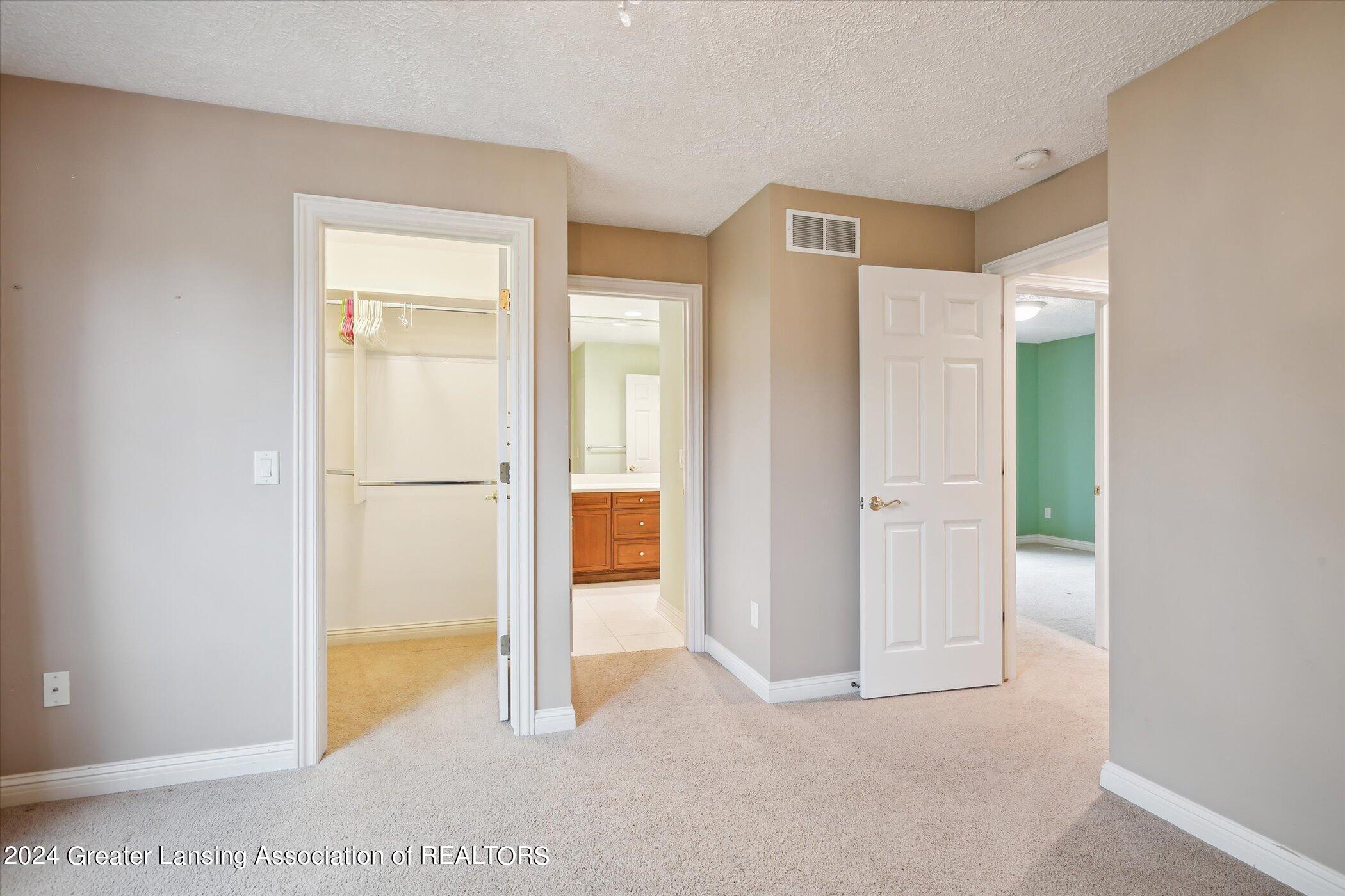 3560 Autumnwood Lane